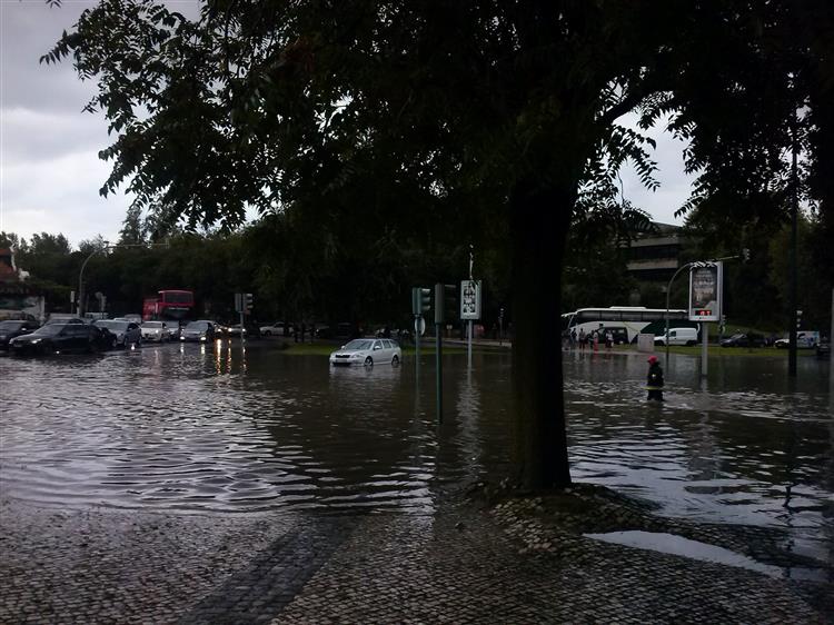 Seguradoras pagam 1,5 milhões de euros aos afectados pelas inundações de Setembro