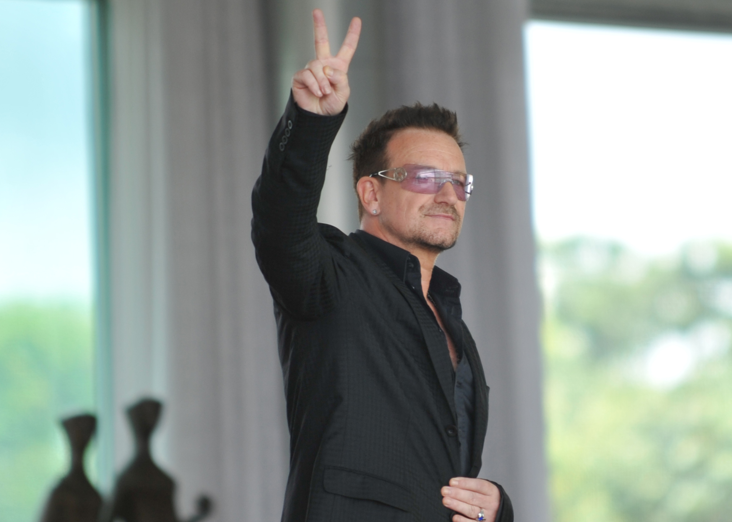 Já sabemos por que Bono Vox usa óculos