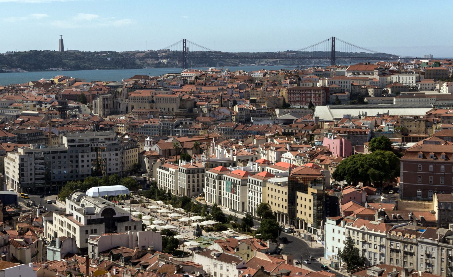 Lisboa enche-se de funcionários públicos