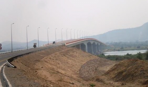 Moçambique: A muito aguardada ponte de Tete já abriu