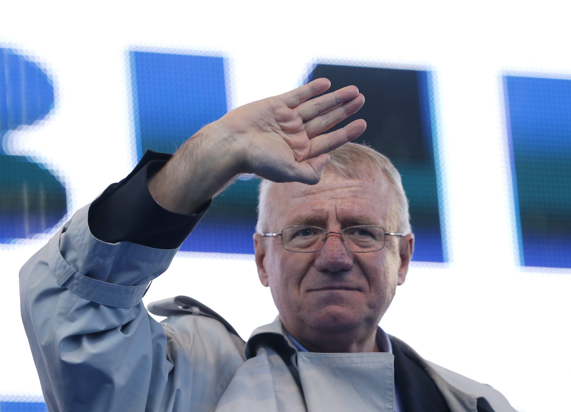 Líder ultranacionalista sérvio ameaça destruir Tribunal de Haia
