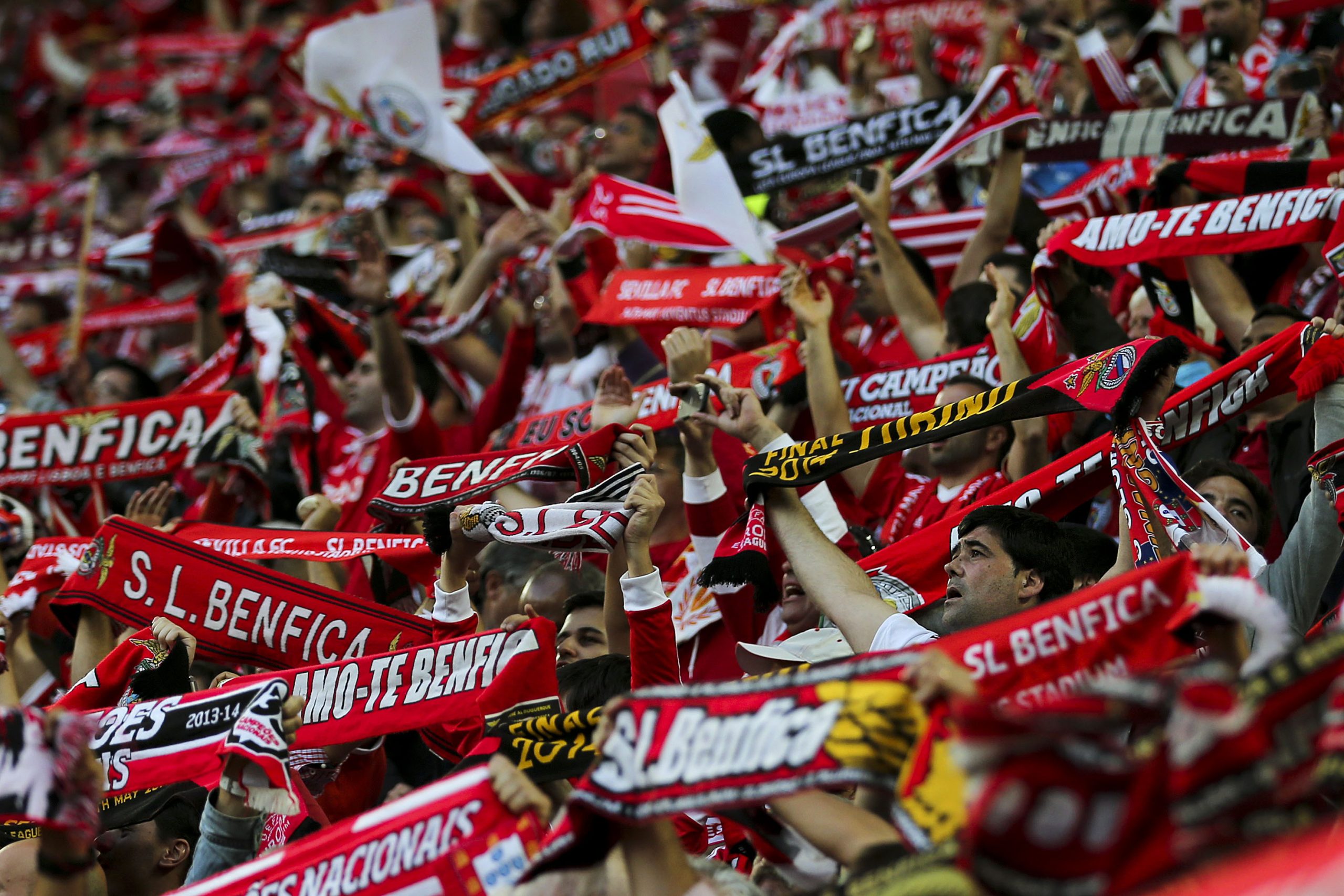 Quem tem mais sócios: Benfica ou Bayern?