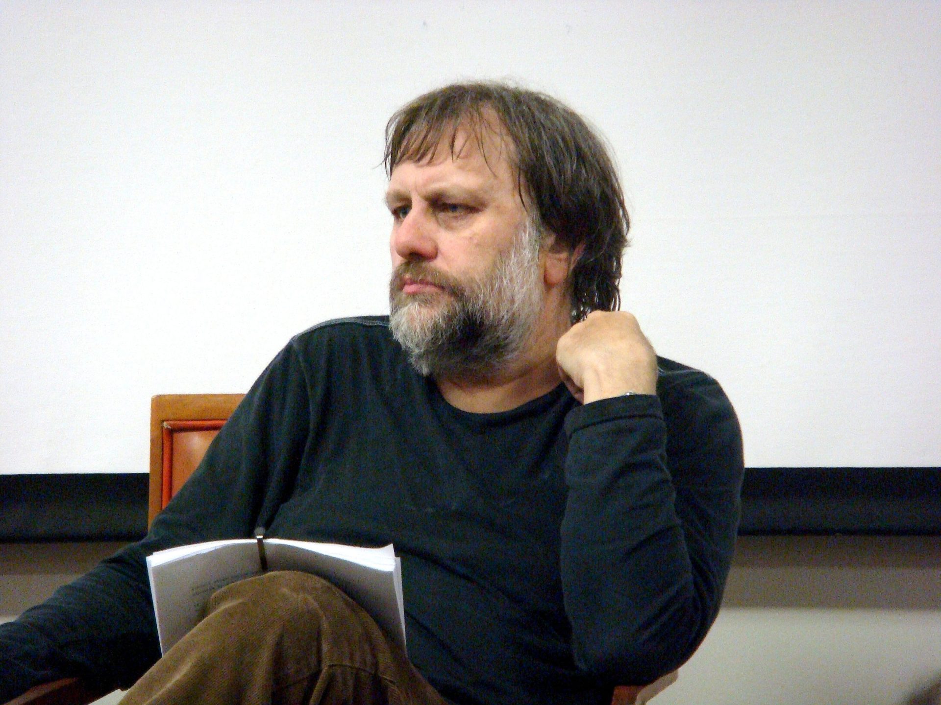 Filósofo Slavoj Zizek recebe medalha das Belas Artes do Porto