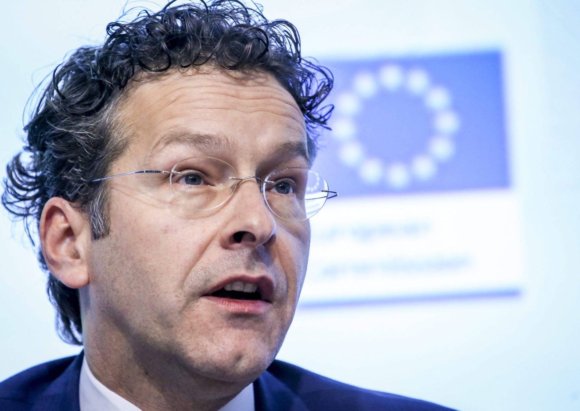 OE2015: Presidente do Eurogrupo quer ouvir &#8216;troika&#8217;