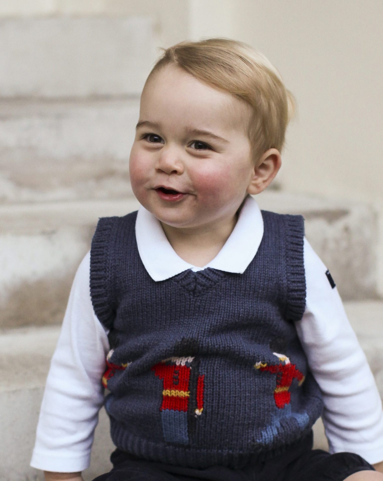 Fotografias do Príncipe George encantam o Natal inglês