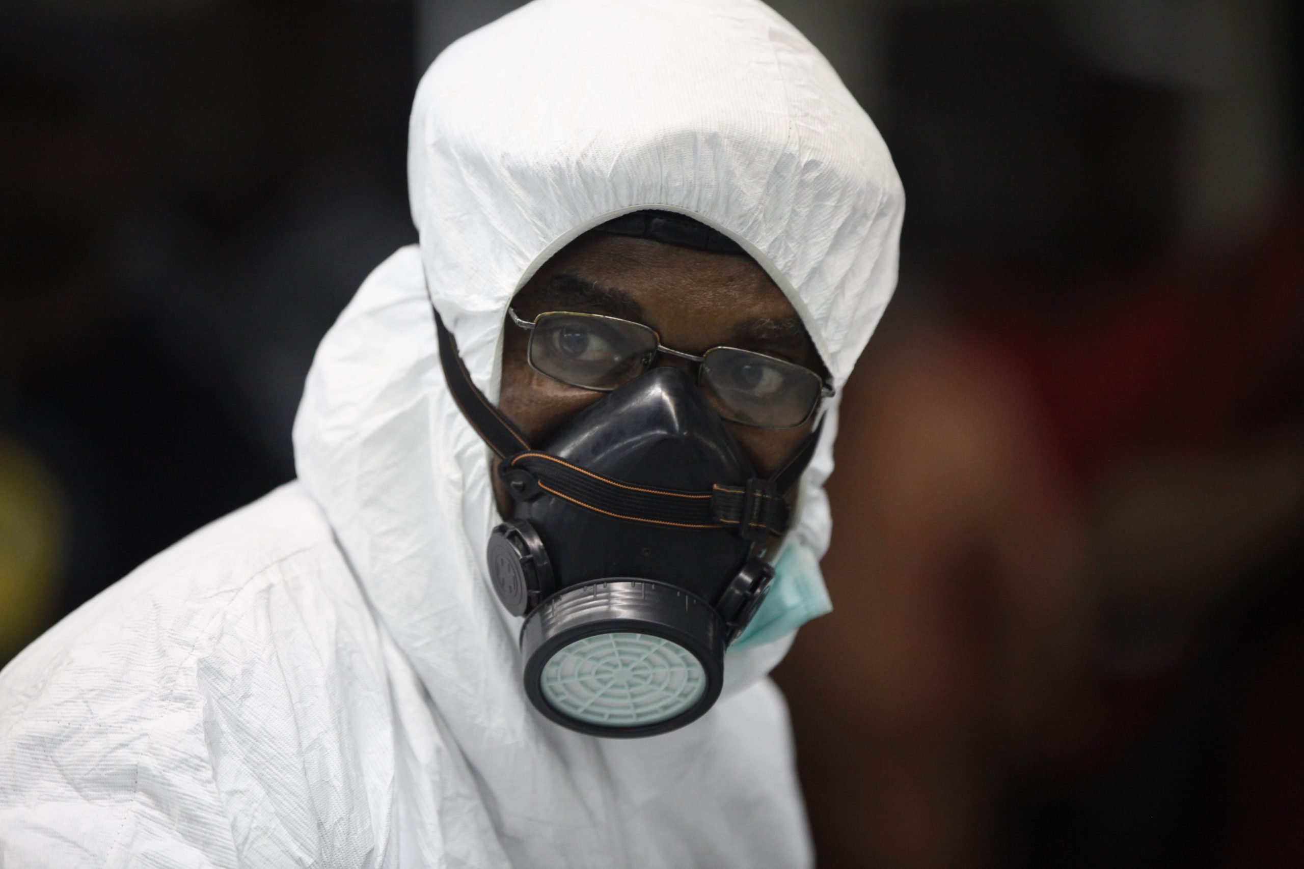 Ébola vai mergulhar Serra Leoa e Guiné-Conacri na recessão