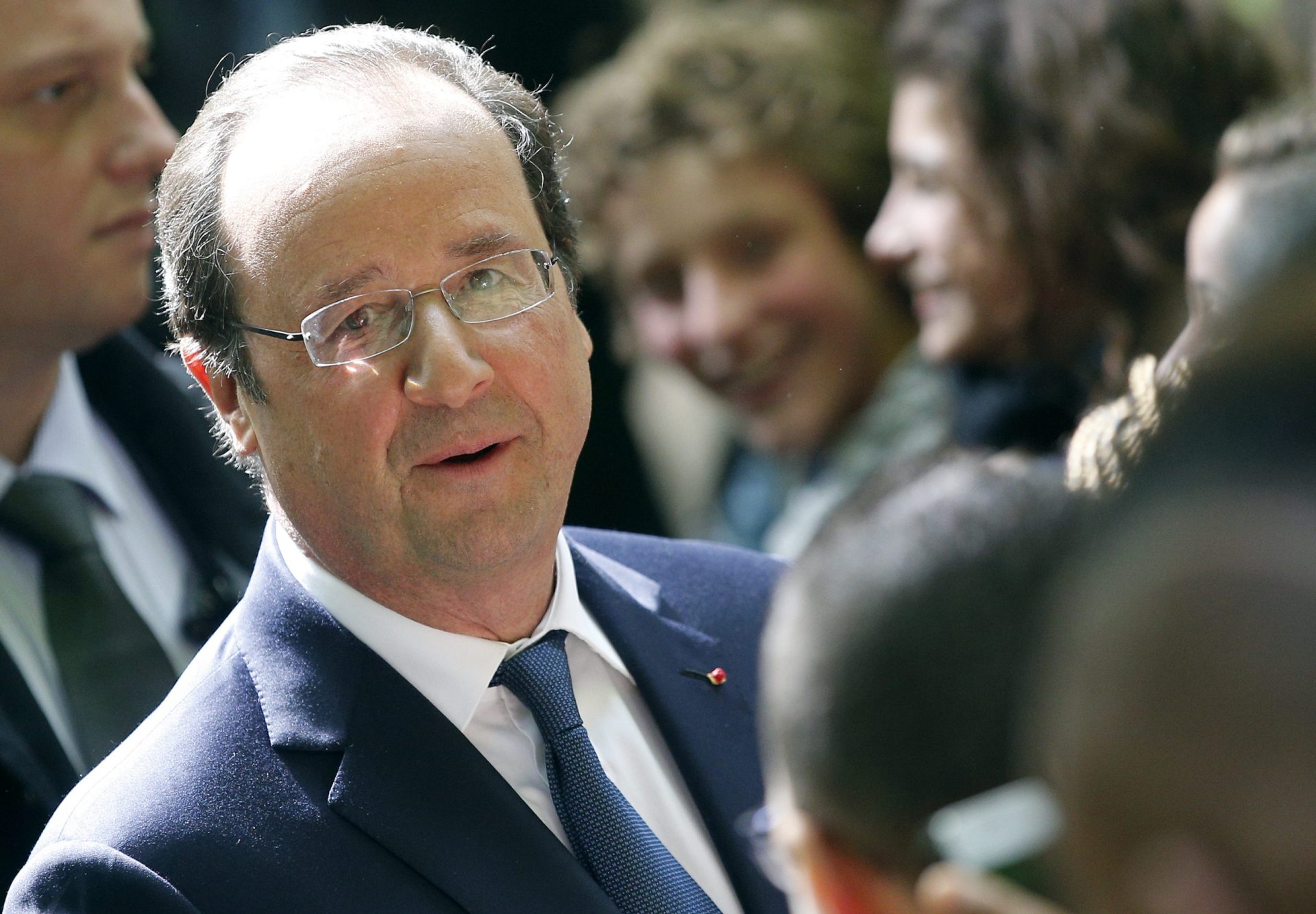 Hollande promove cimeira sobre raptos na Nigéria