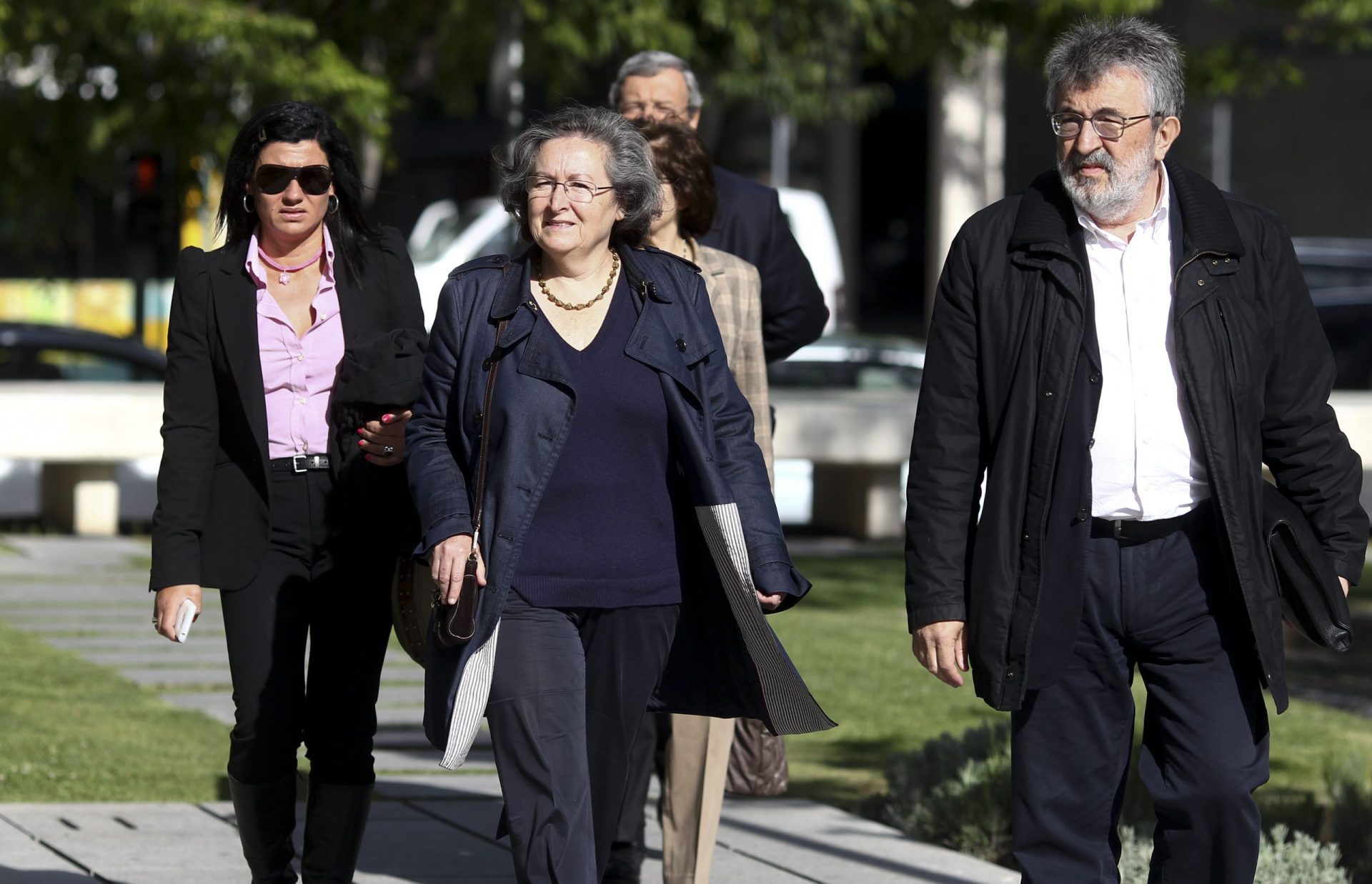 Lurdes Rodrigues alega falta de juristas no Ministério da Educação