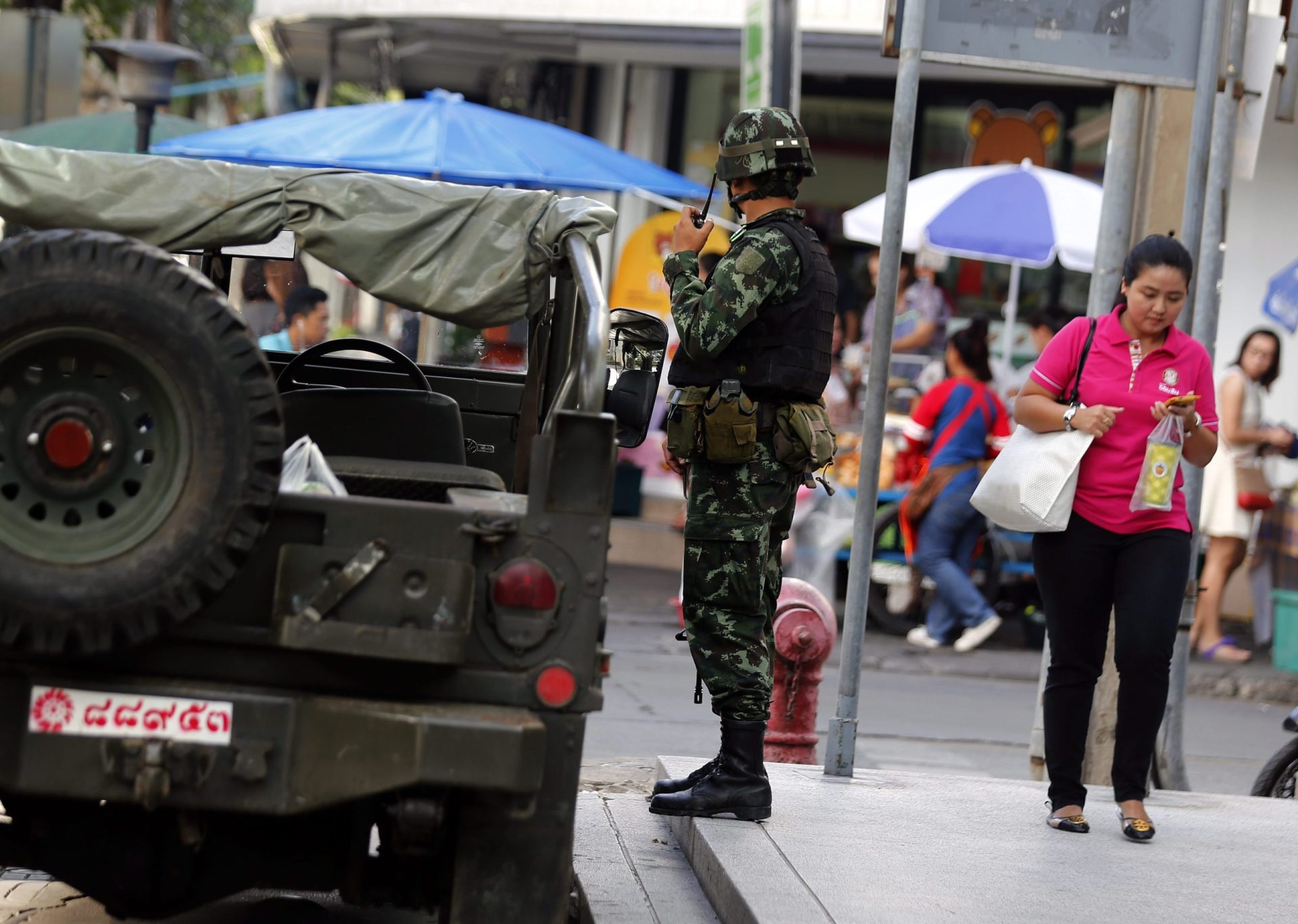 Exército tailandês vai bloquear redes sociais com conteúdo nocivo