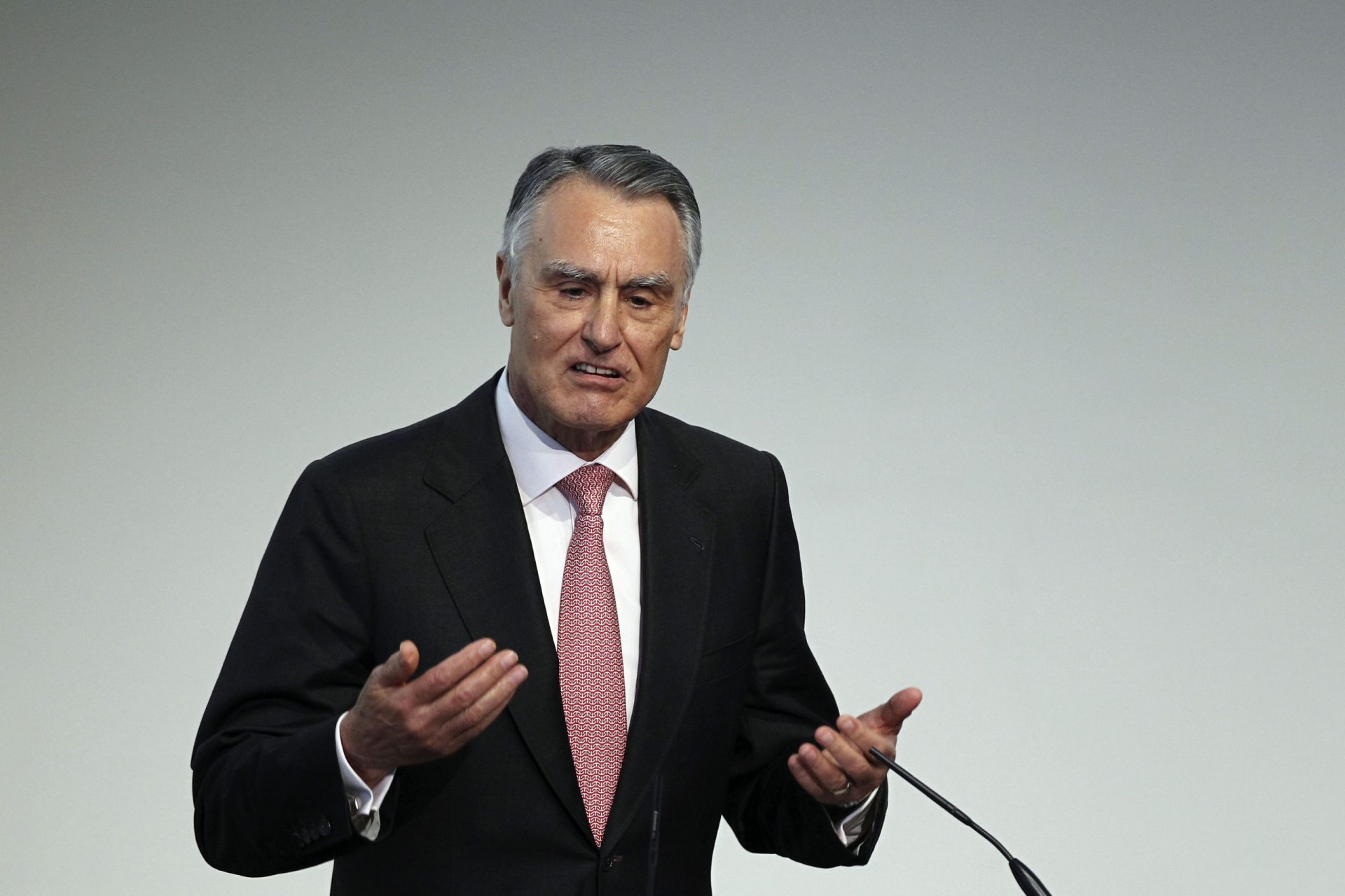 Cavaco Silva apela ao voto nas eleições europeias