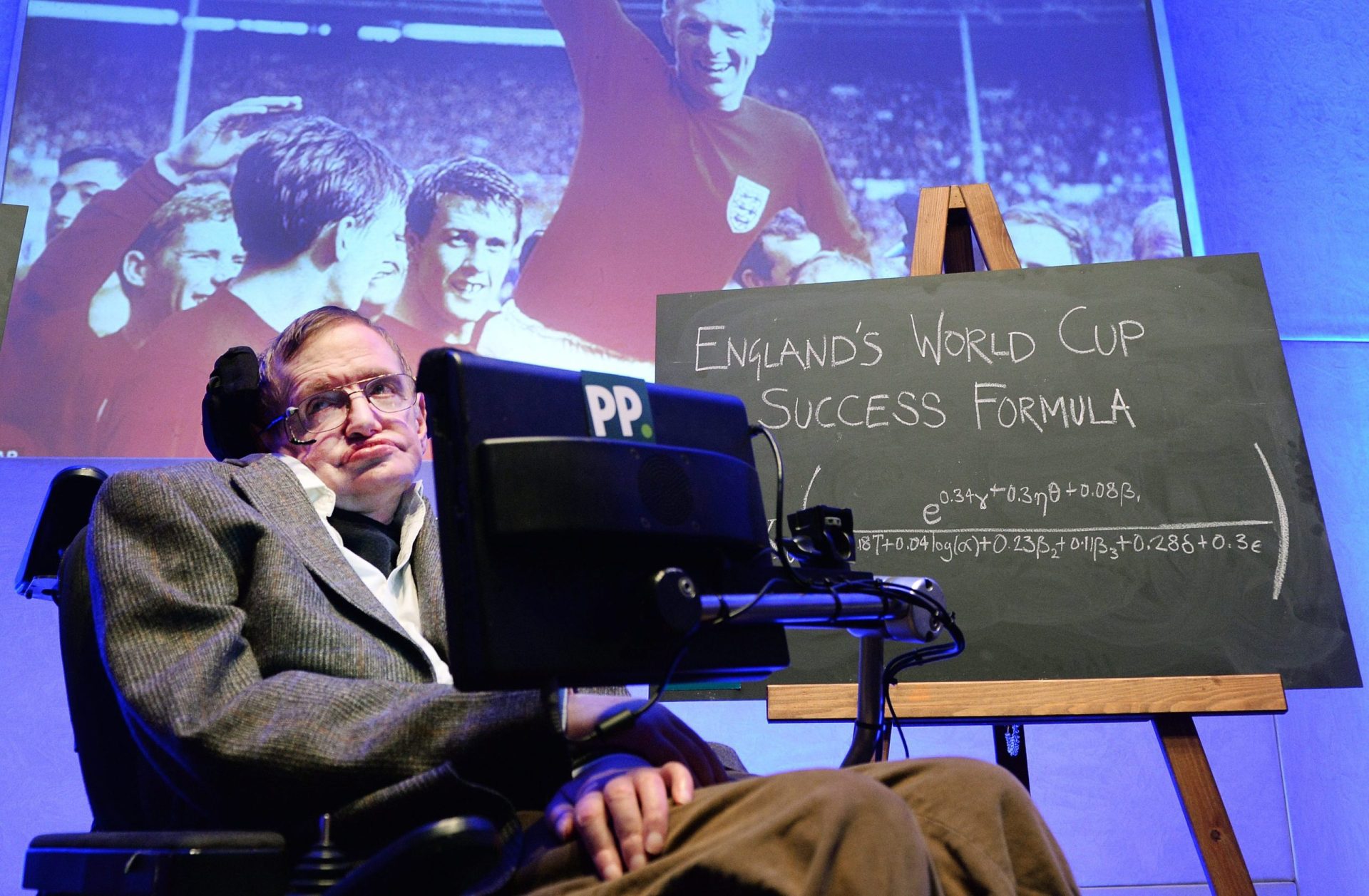 Inglaterra campeã mundial? Stephen Hawking criou a fórmula