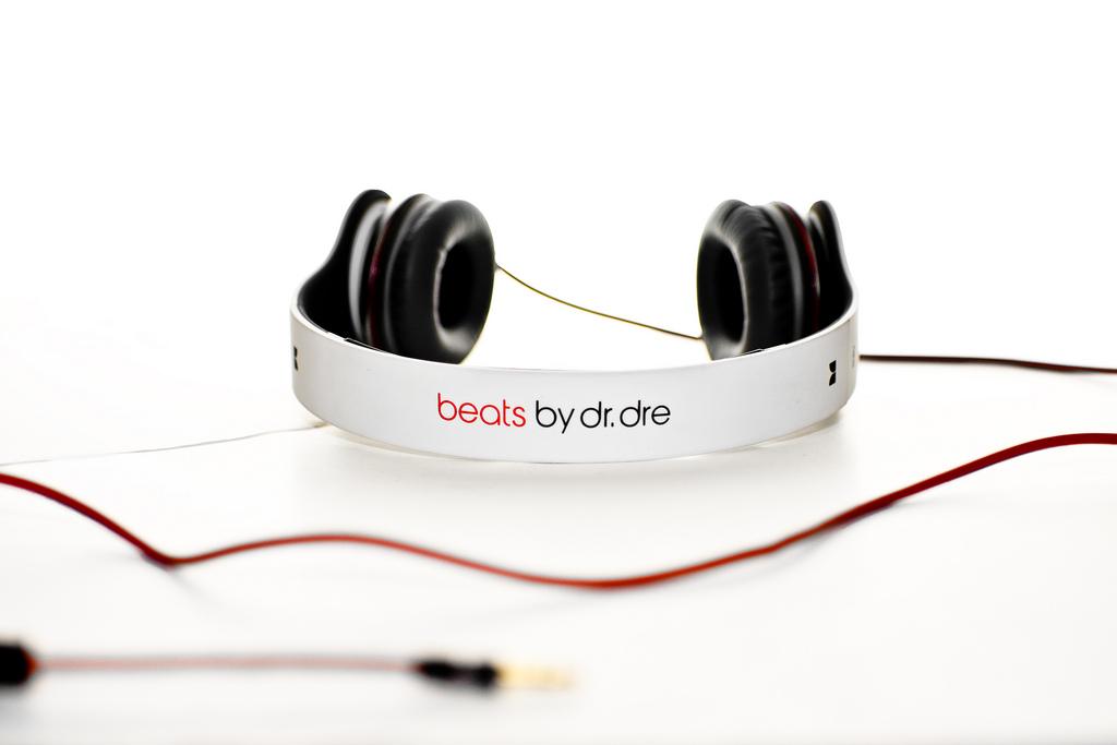 Apple compra a Beats Electronics