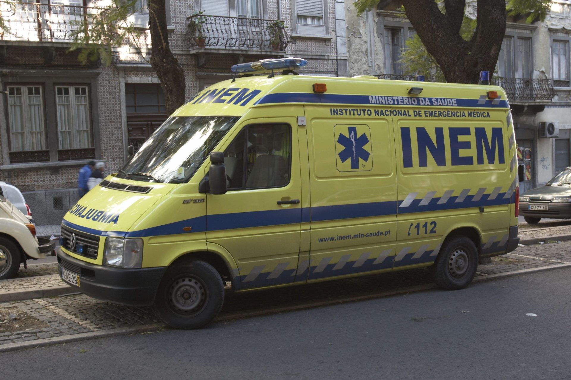 Desfibrilhadores nas ambulâncias salvaram 447 vidas em 2013