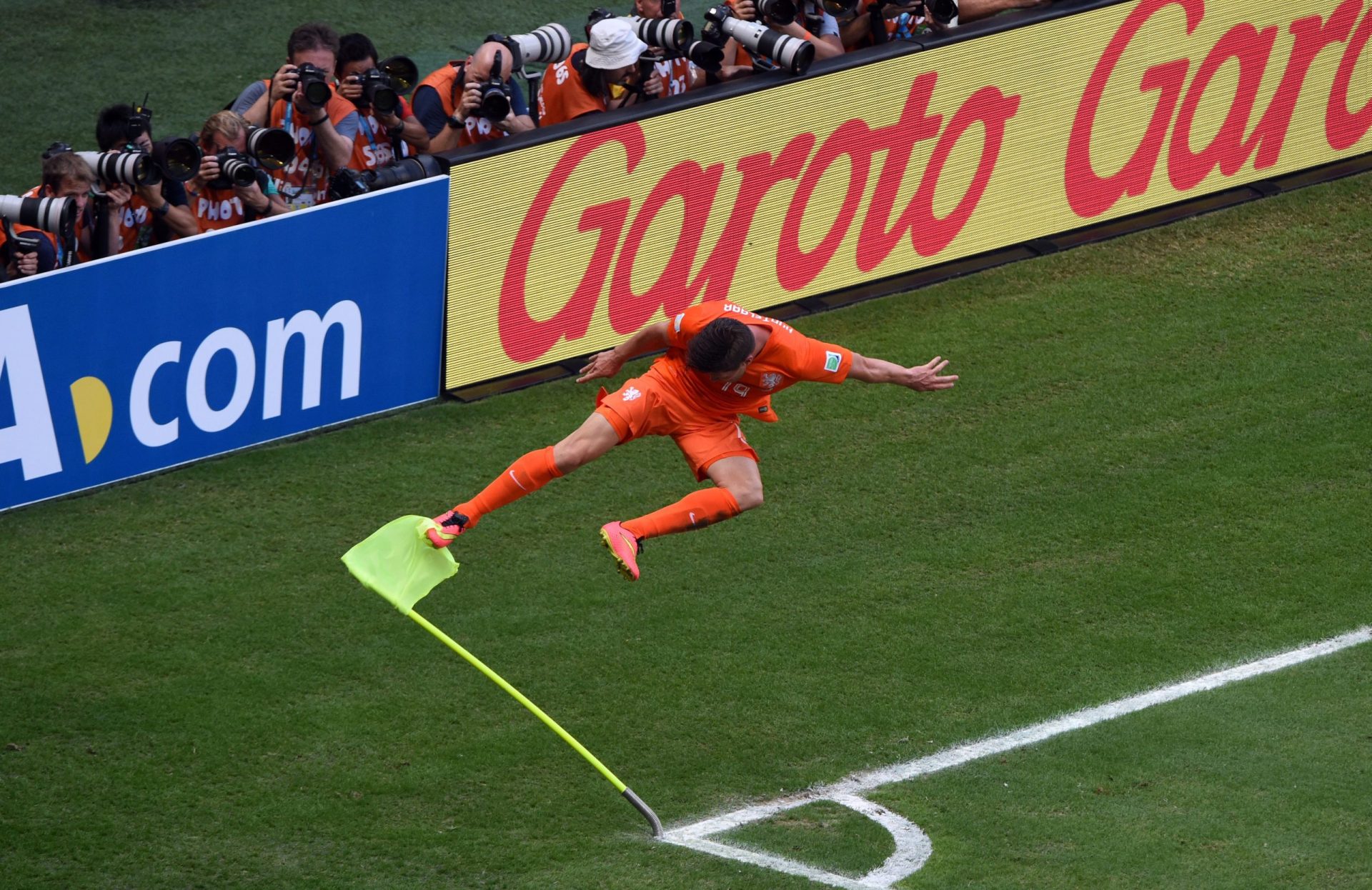 Fim do jogo | Holanda-México (2-1)