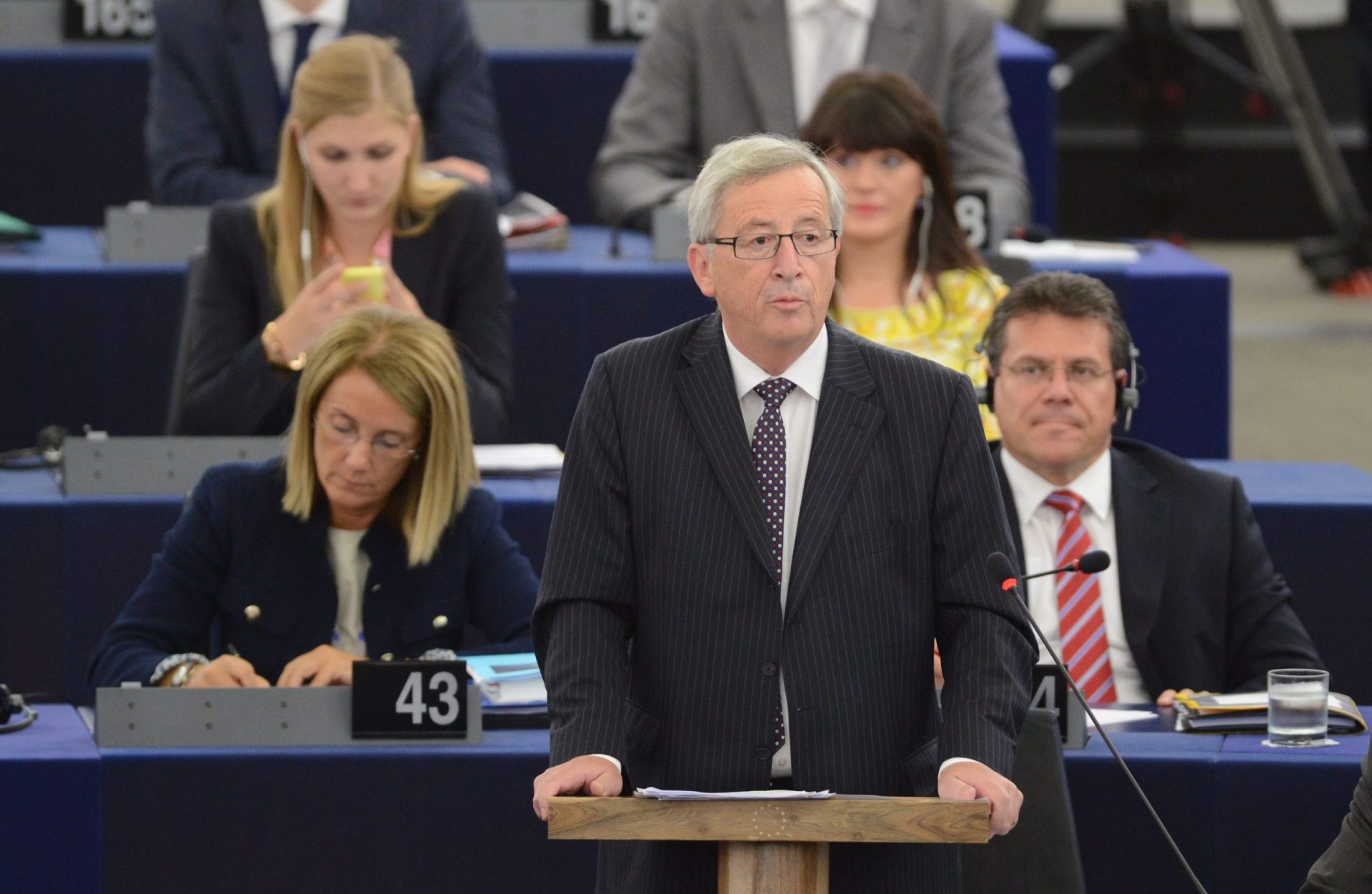 Presidente Juncker quer estimular economia