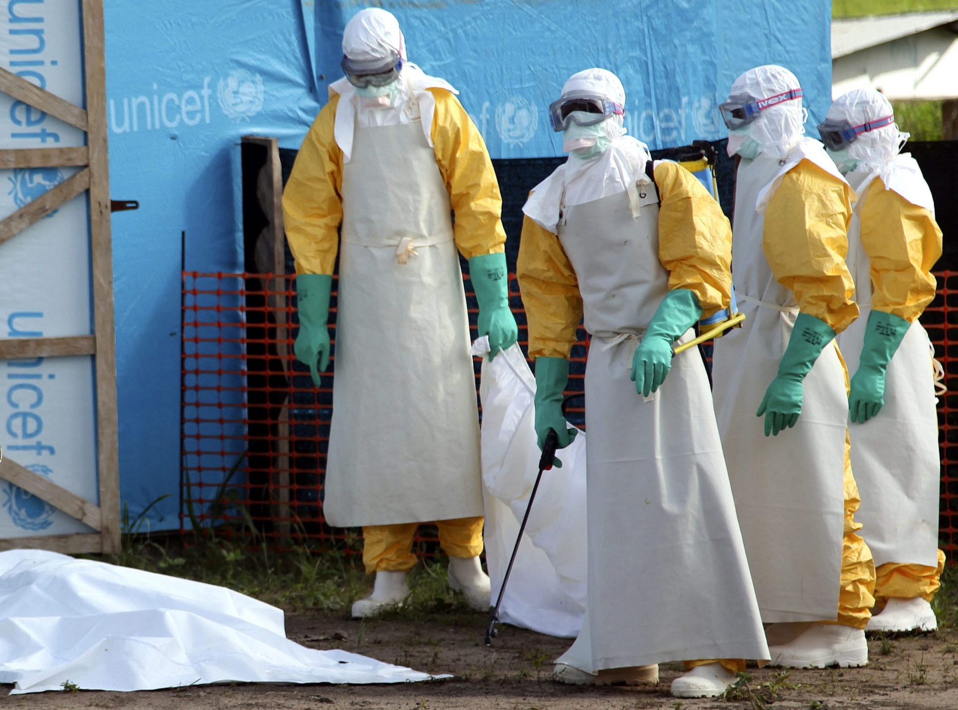 Surto de ébola sem precedentes