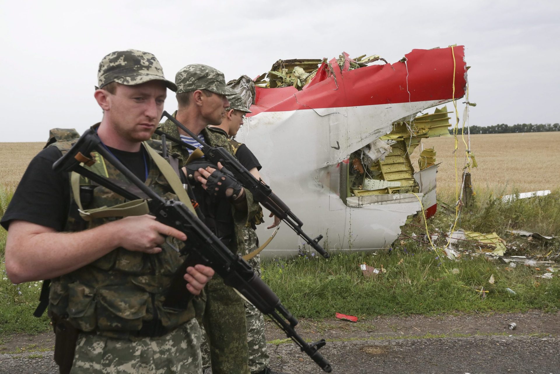 MH17: Ucrânia acusa Rússia de ajudar separatistas a esconderem provas