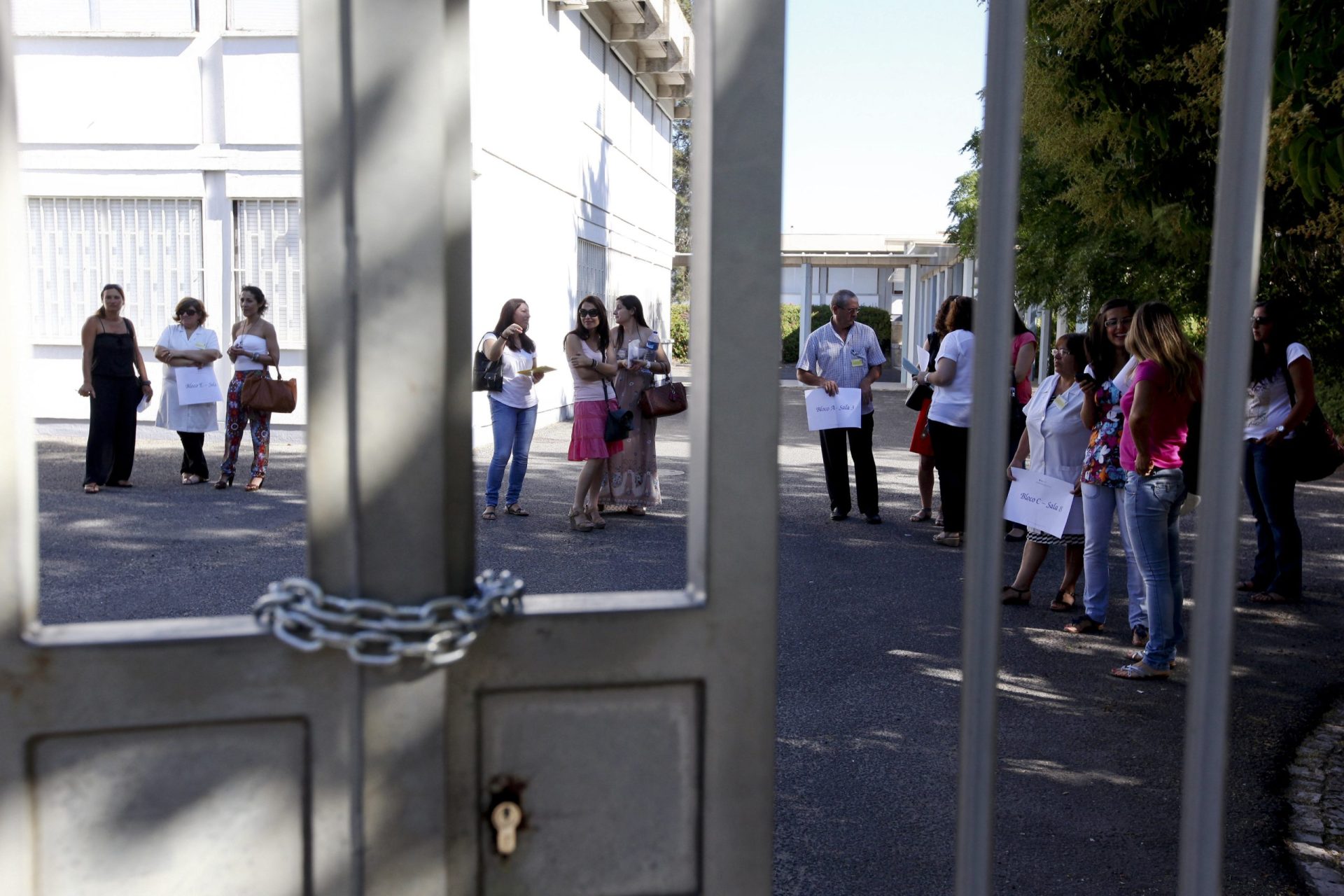 Professores: Dirigentes da Fenprof impedidos de entrar em escola de Évora