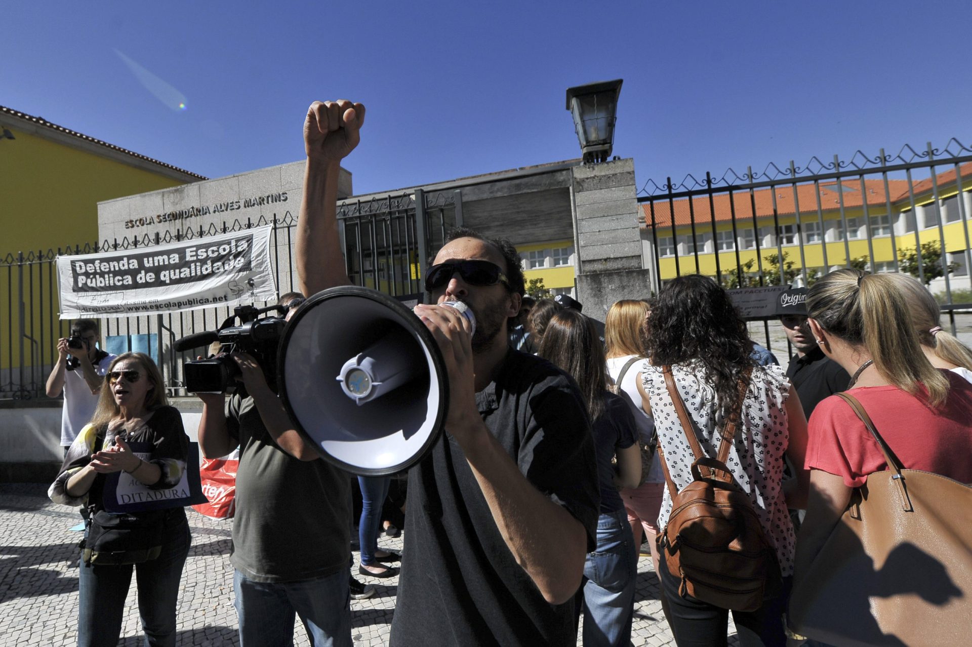 Fenprof: 4 Ministério: 1 (em escolas sem prova)