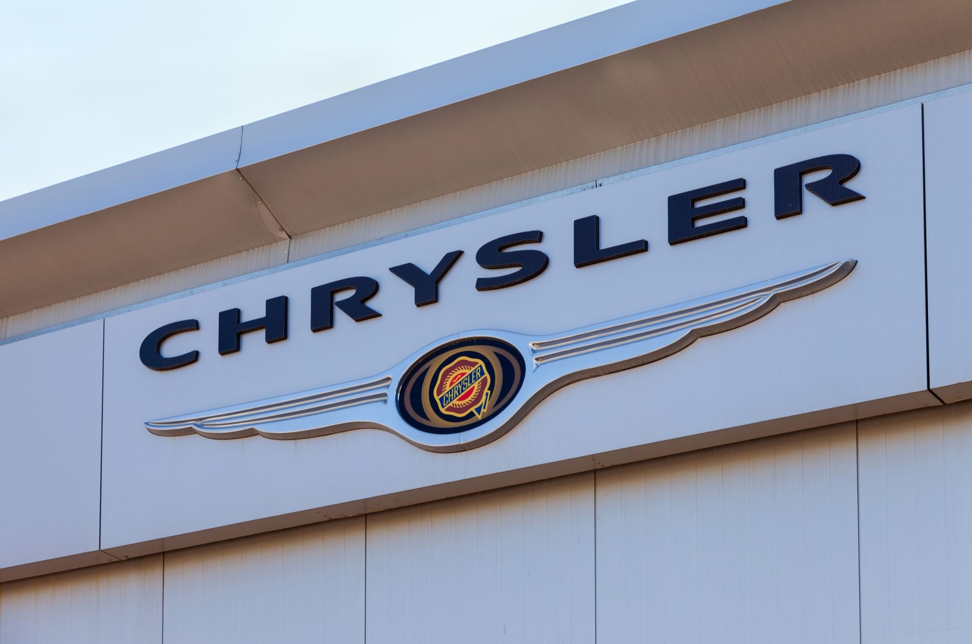 Chrysler vai recolher mais de 792 mil veículos SUV
