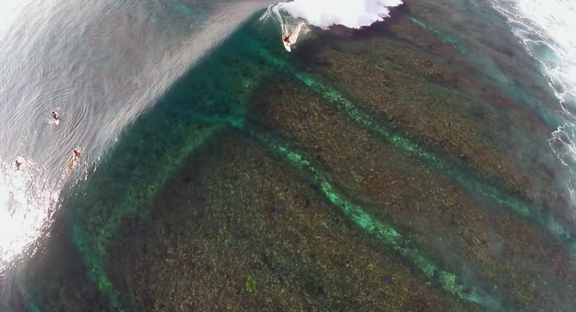 O melhor vídeo de surf de sempre