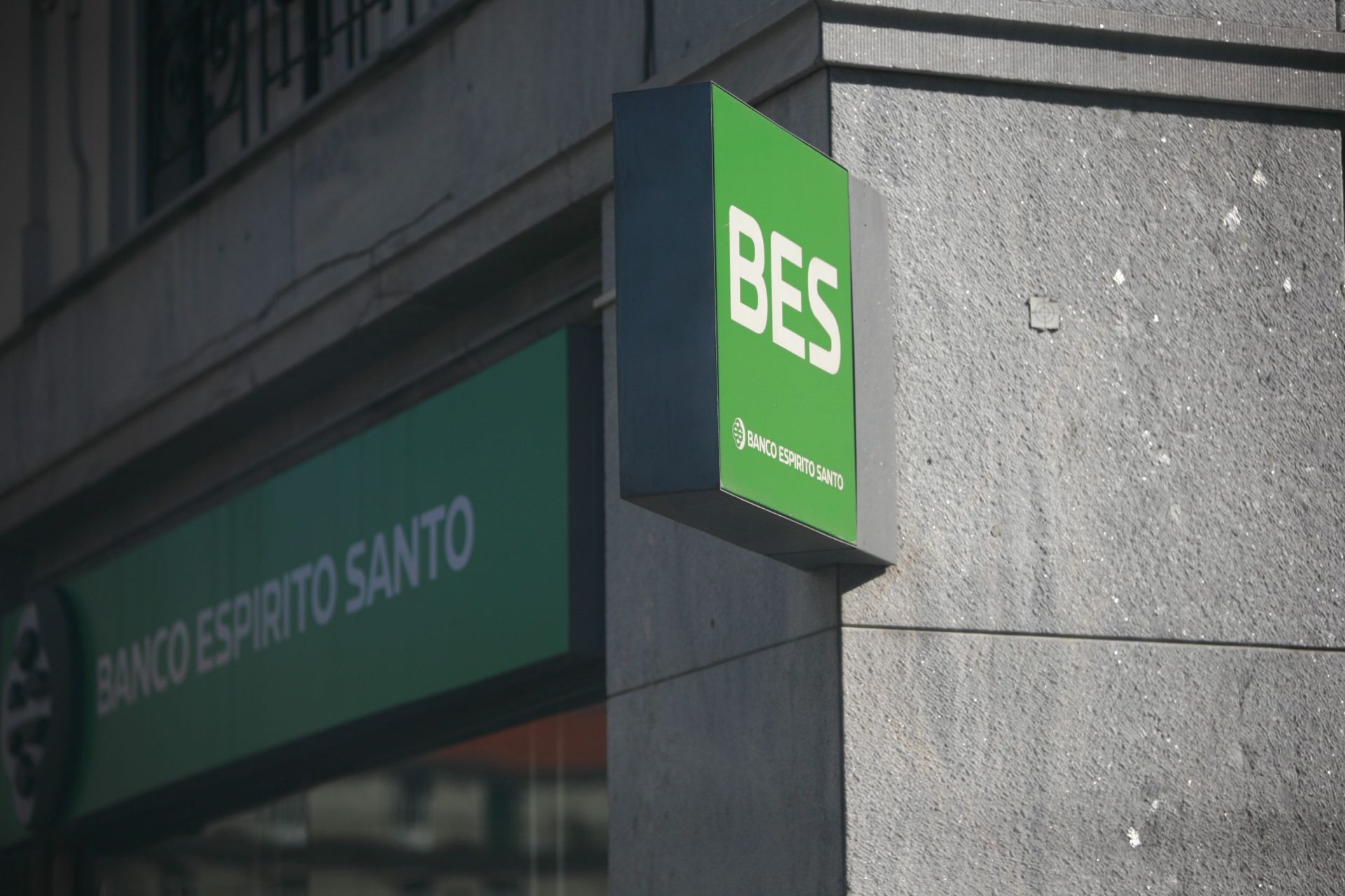 Proibidas vendas a descoberto de ações do BES e da Jerónimo Martins