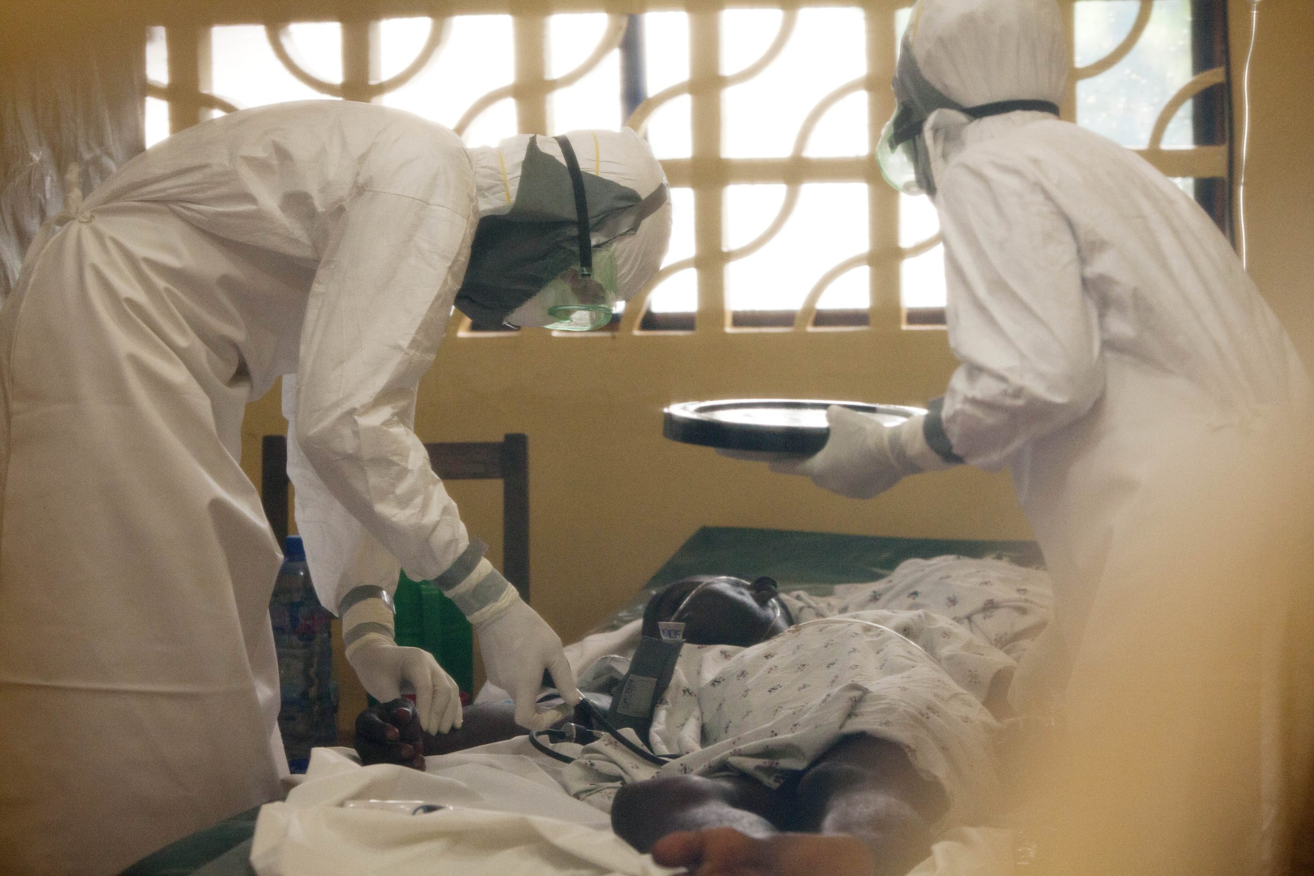 Risco de propagação do Ébola na Europa é reduzido