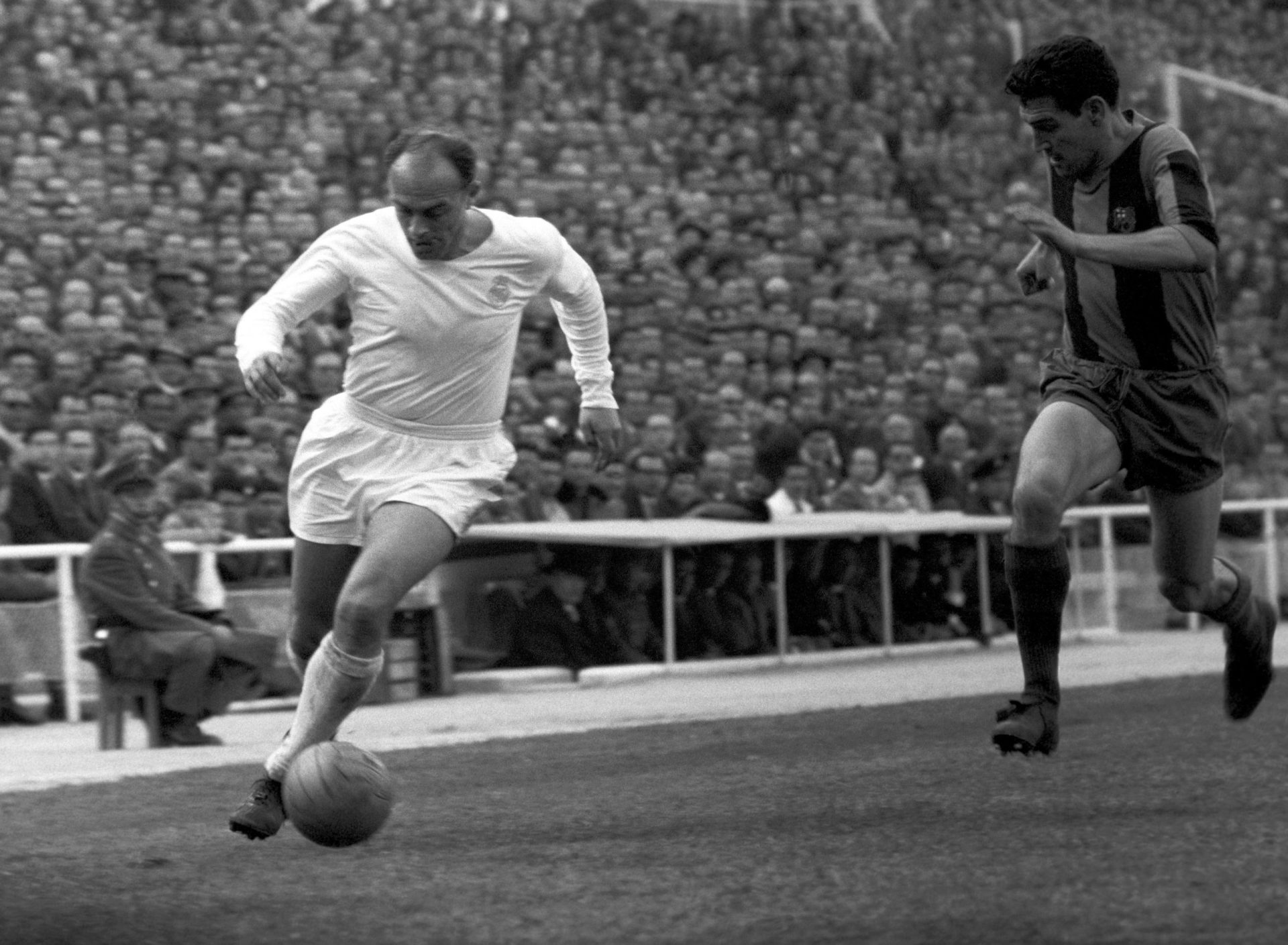 Morreu Di Stéfano, o génio do futebol moderno