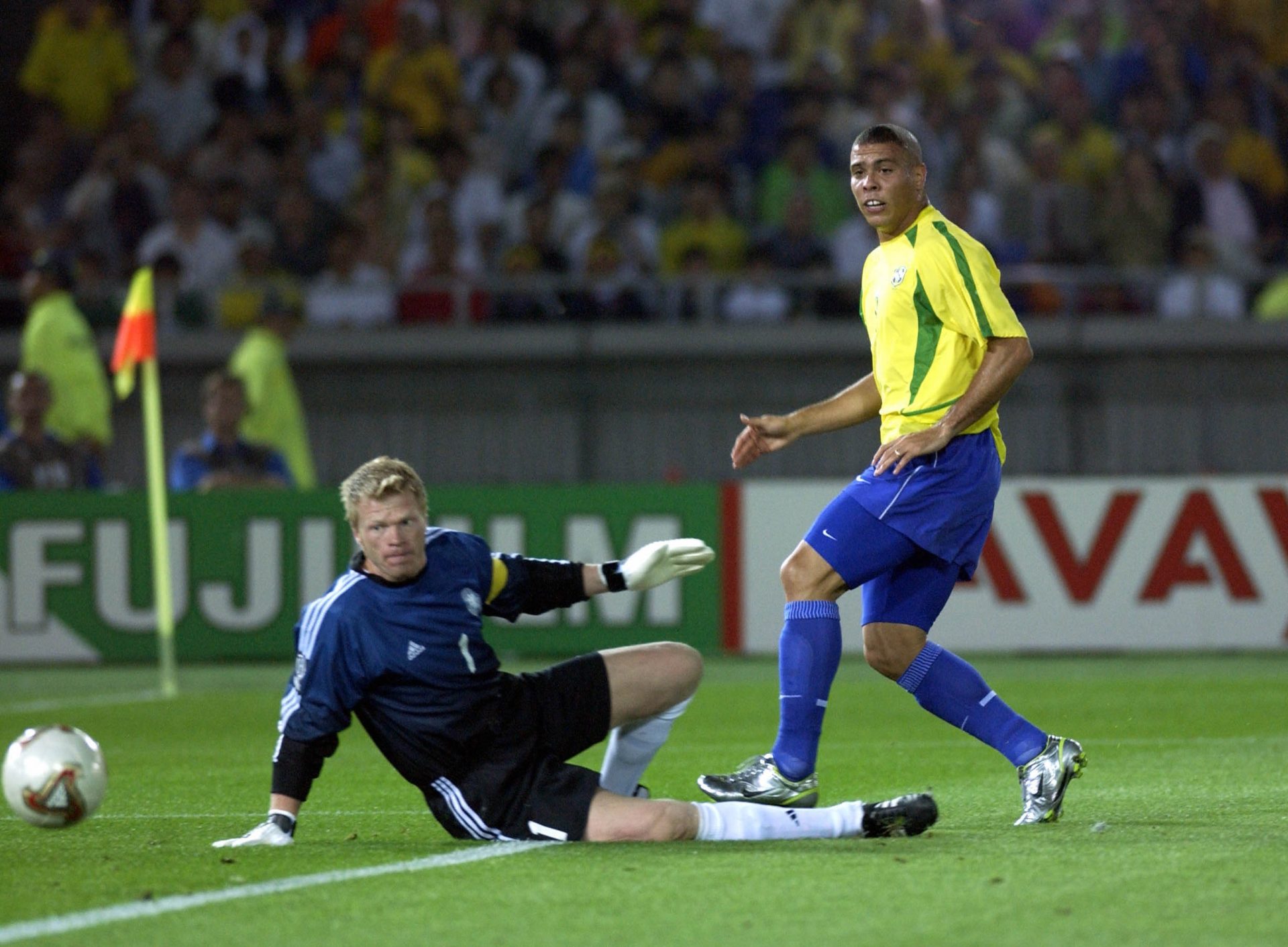 Brasil-Alemanha. O que foi pior, as mãos de Kahn ou o cabelo de Ronaldo?
