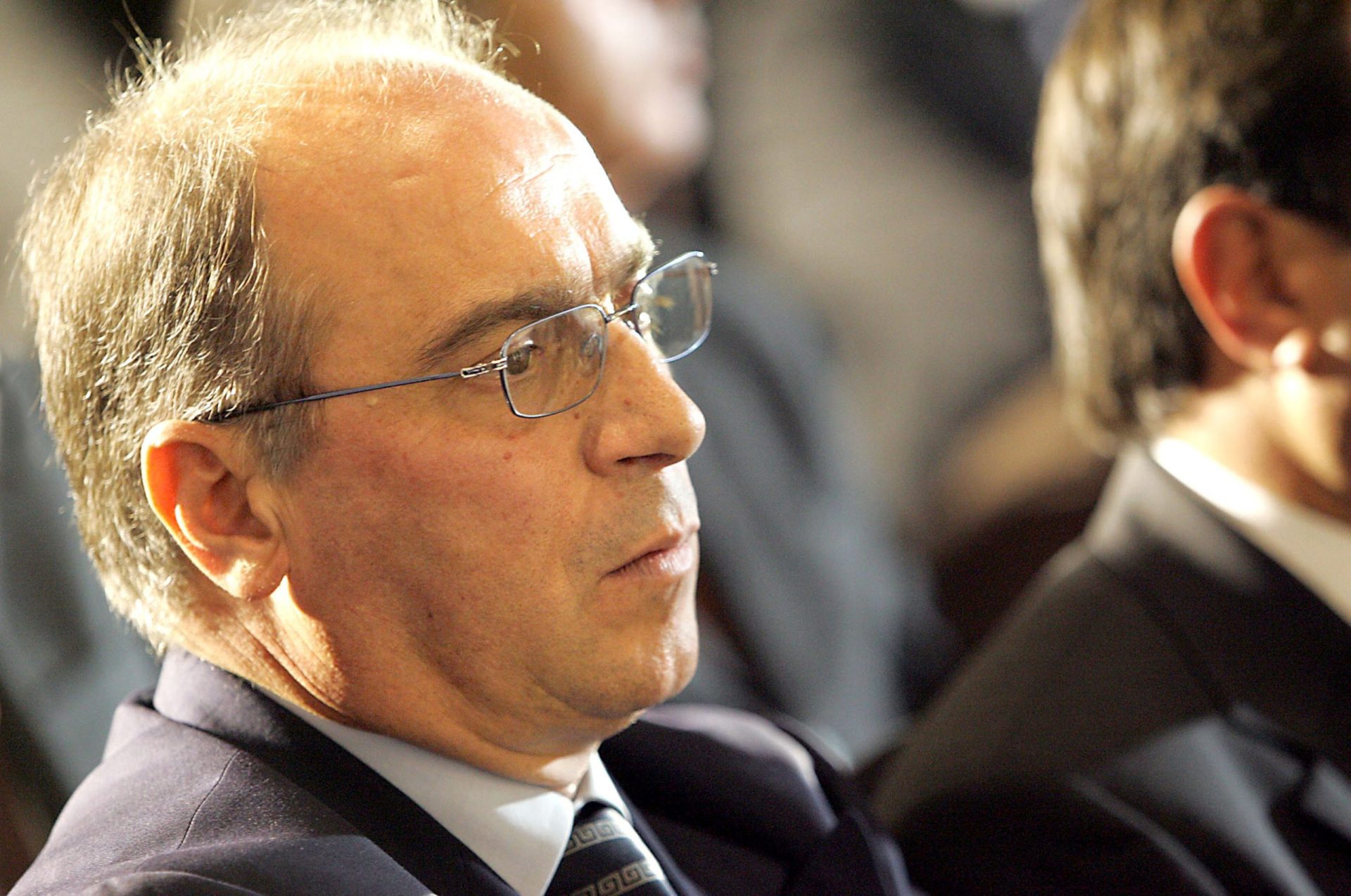 Líder parlamentar do PSD-Madeira multado em 3.600 euros