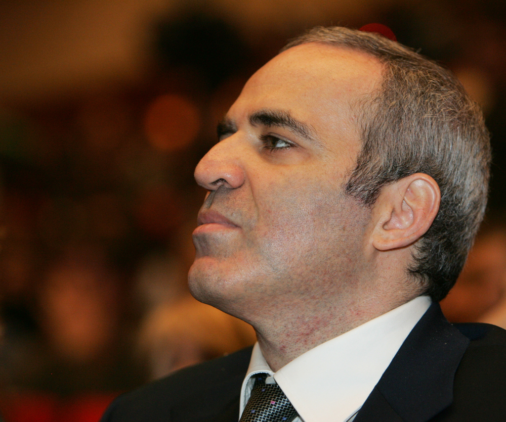 Xadrez: Kasparov perde corrida à liderança da FIDE para aliado de Putin