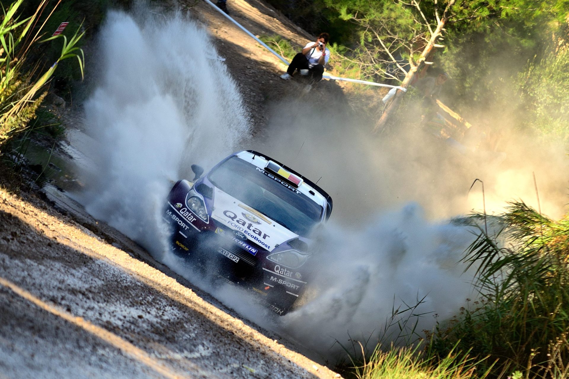 Thierry Neuville sofreu um violento acidente no Rali da Alemanha