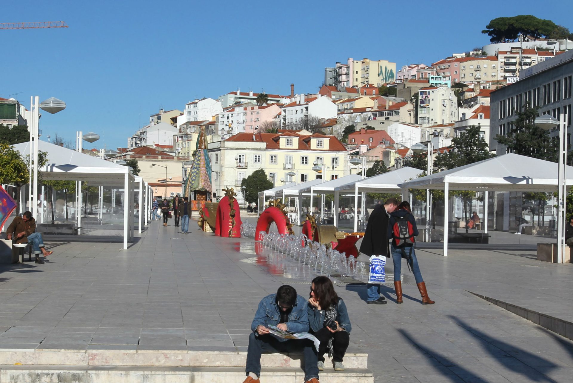 Imigrantes recebem aulas de português no Martim Moniz