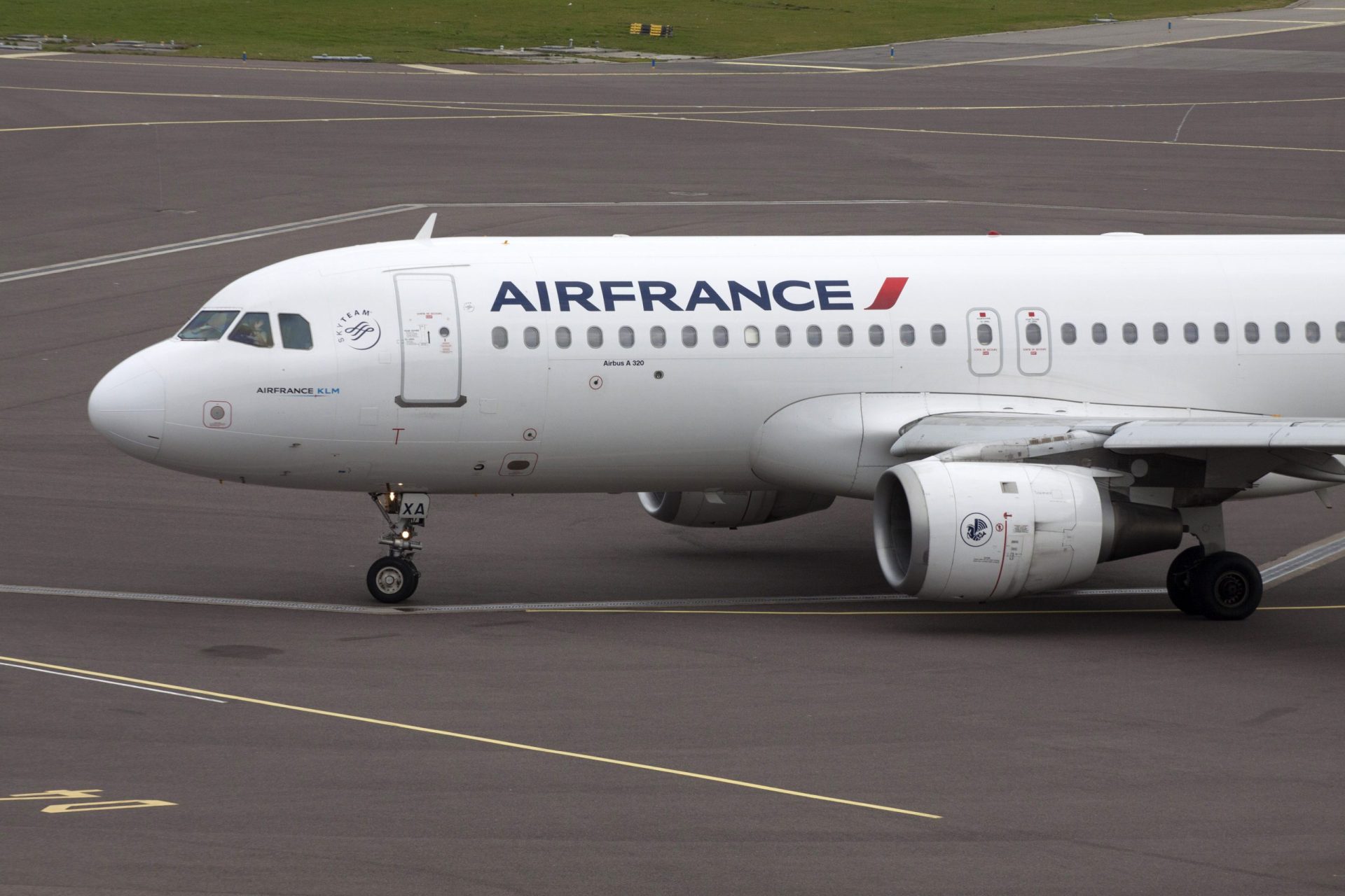 Greve dos pilotos da Air France cancela quatro voos de e para Lisboa