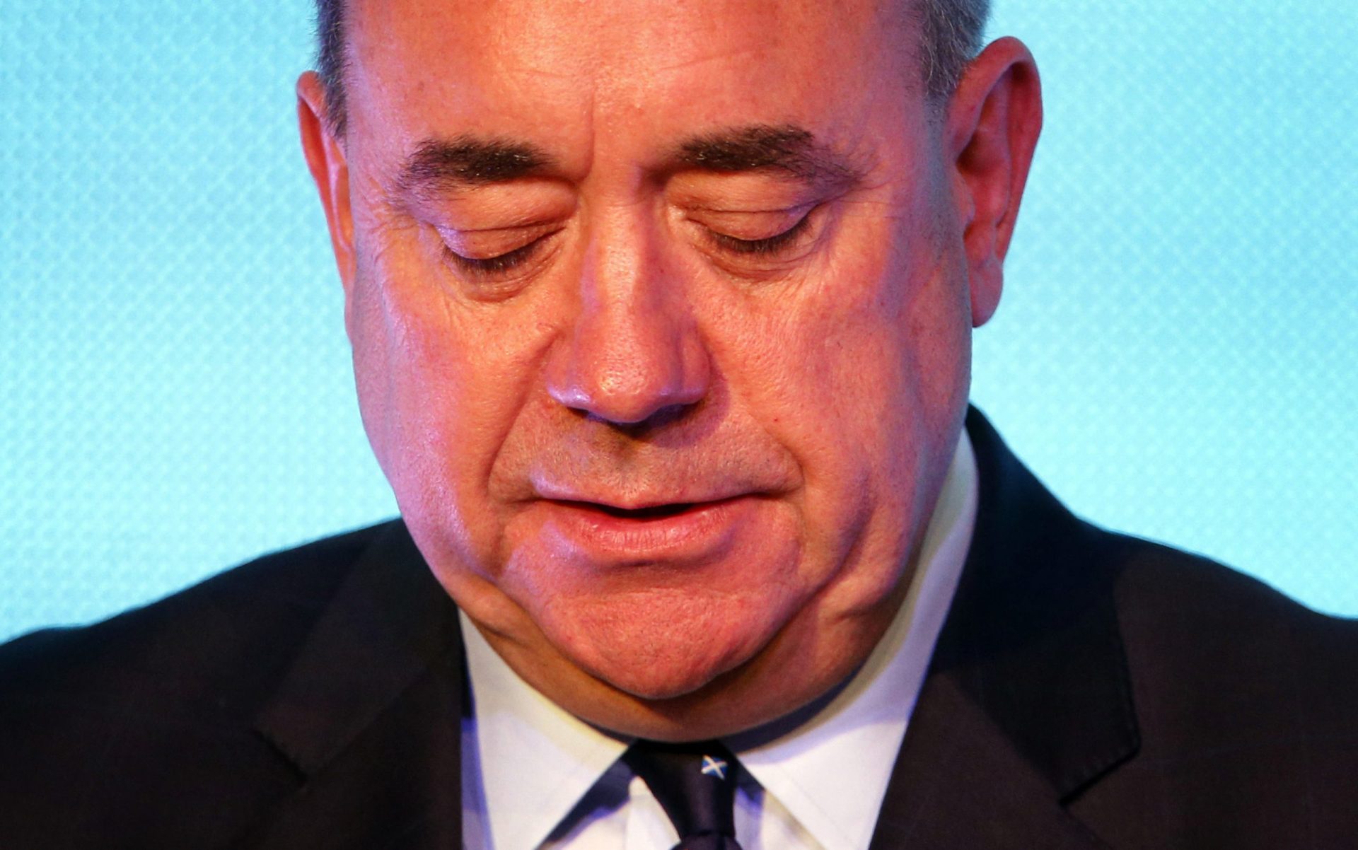 Primeiro-ministro escocês apresenta demissão