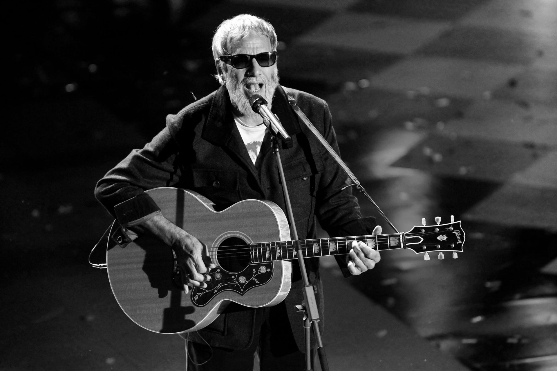 Cat Stevens cancela concerto em  protesto contra revenda de bilhetes