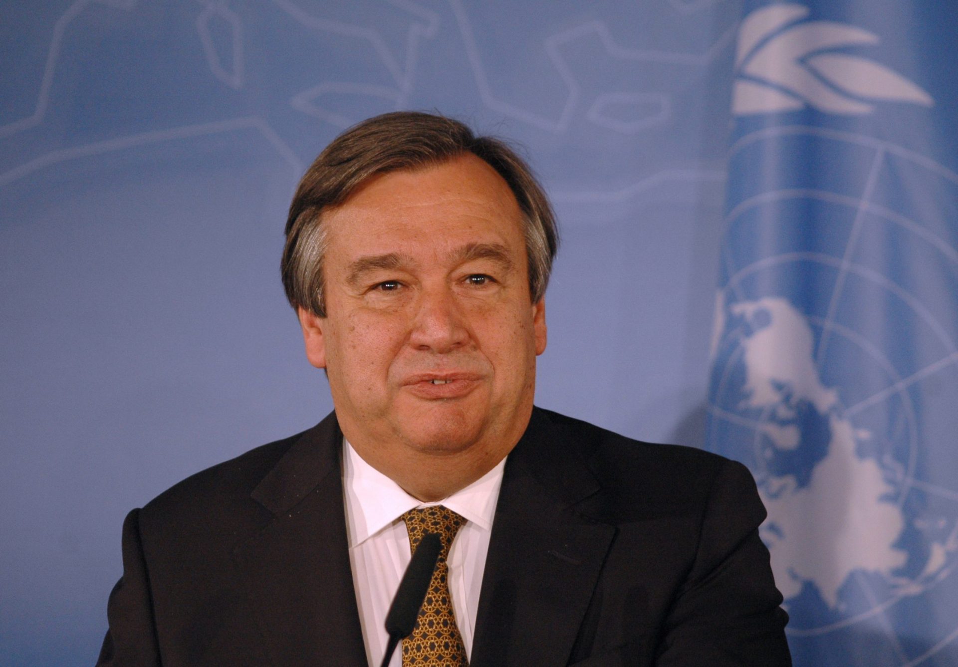 Guterres nega envolvimento nas negociações dos contratos militares