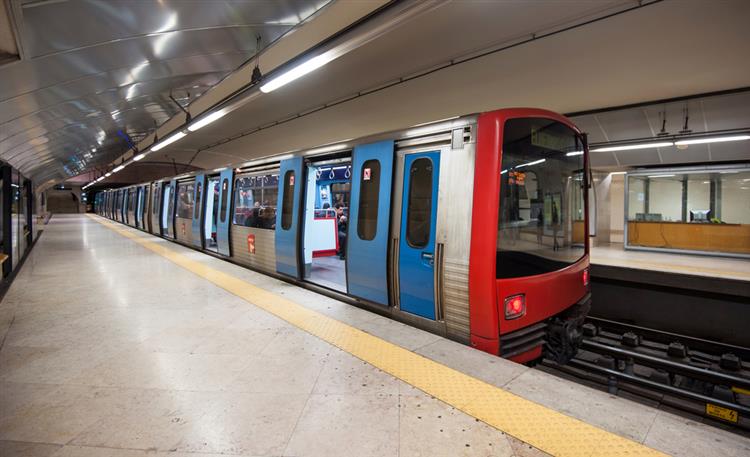 De todos os transportes, só metropolitano perde passageiros