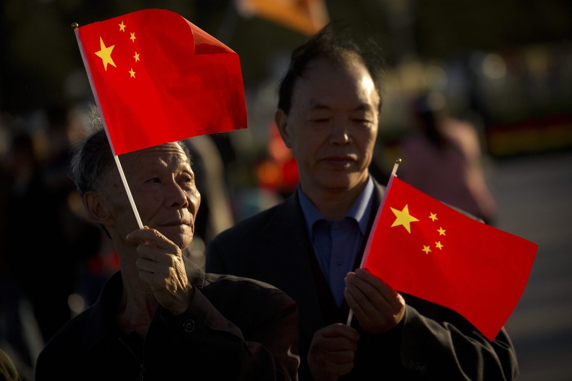 China sai à rua para comemorar o seu dia