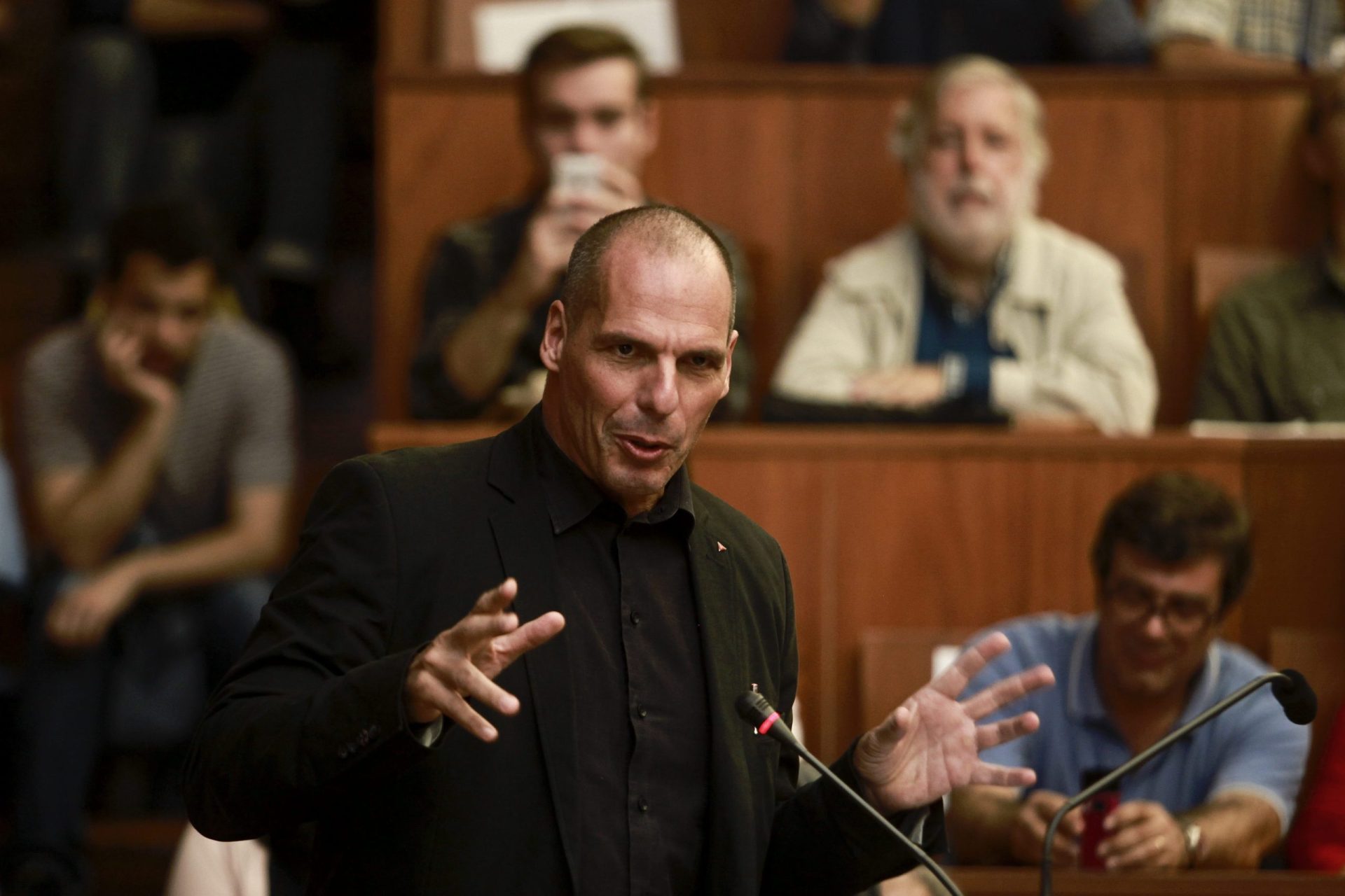 Varoufakis aconselha socialistas portugueses a pedir novas regras europeias