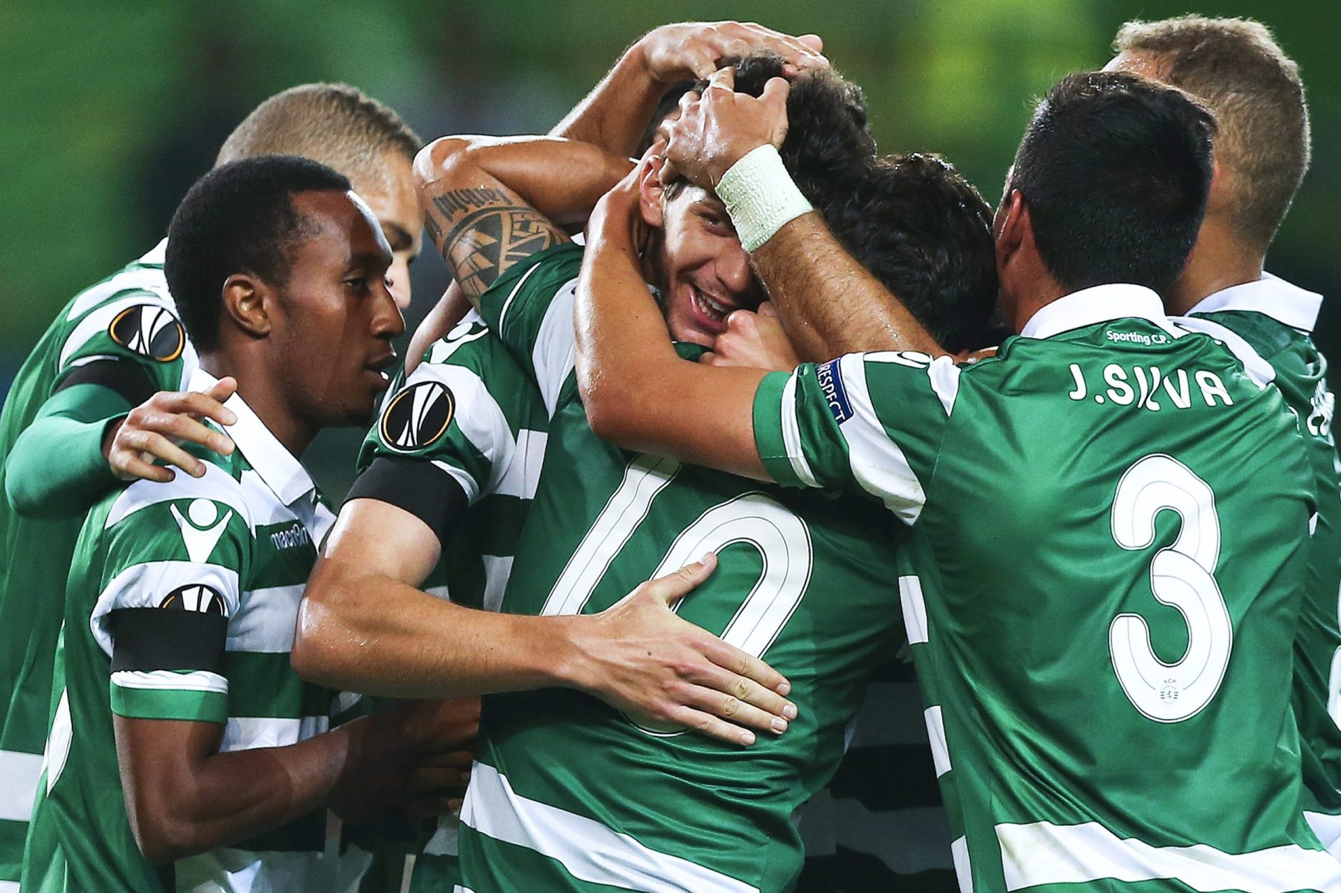 Sporting goleia Skënderbeu na primeira vitória na Liga Europa