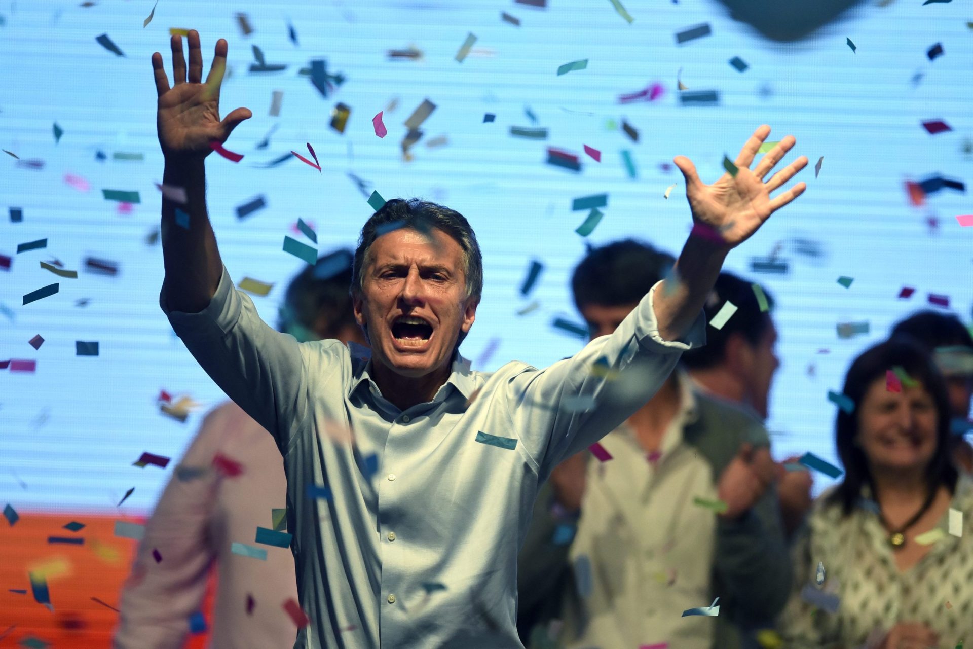 Argentina dividida: sucessor para Kirchner só na 2.ª volta