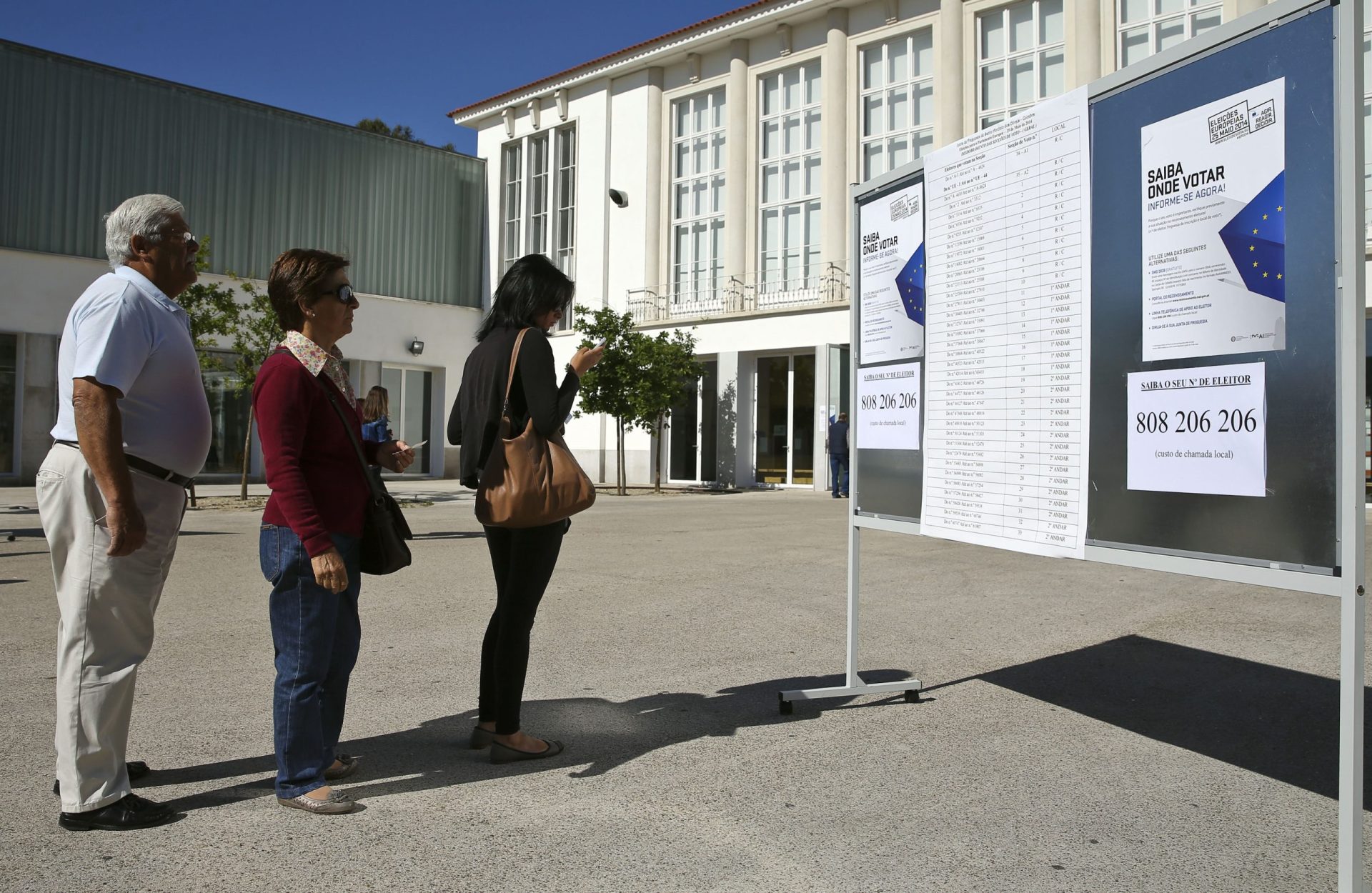 Legislativas em números. Nove milhões de portugueses são hoje chamados a votar