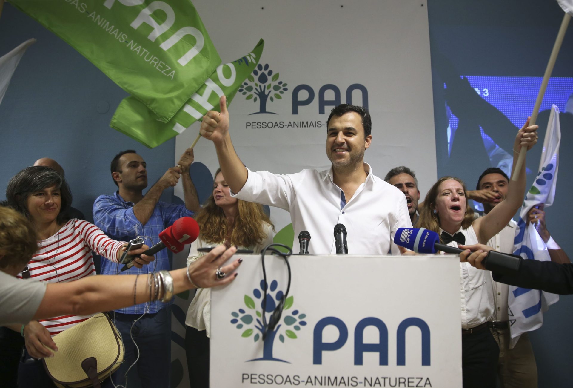 PAN: André Silva diz que &#8216;se fez história&#8217; ao conseguir ser eleito