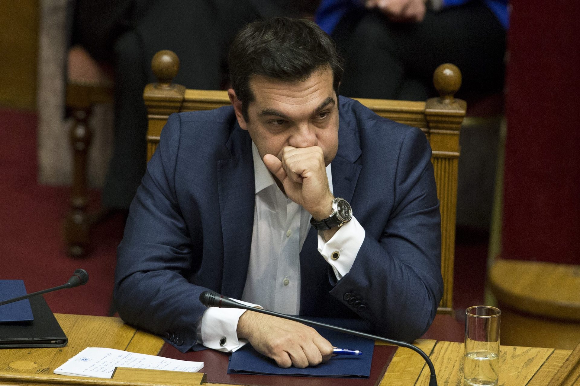 Parlamento grego aprova confiança ao governo de Alexis Tsipras