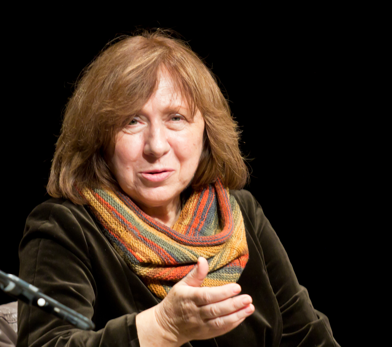 Svetlana Alexievitch vence Nobel da Literatura