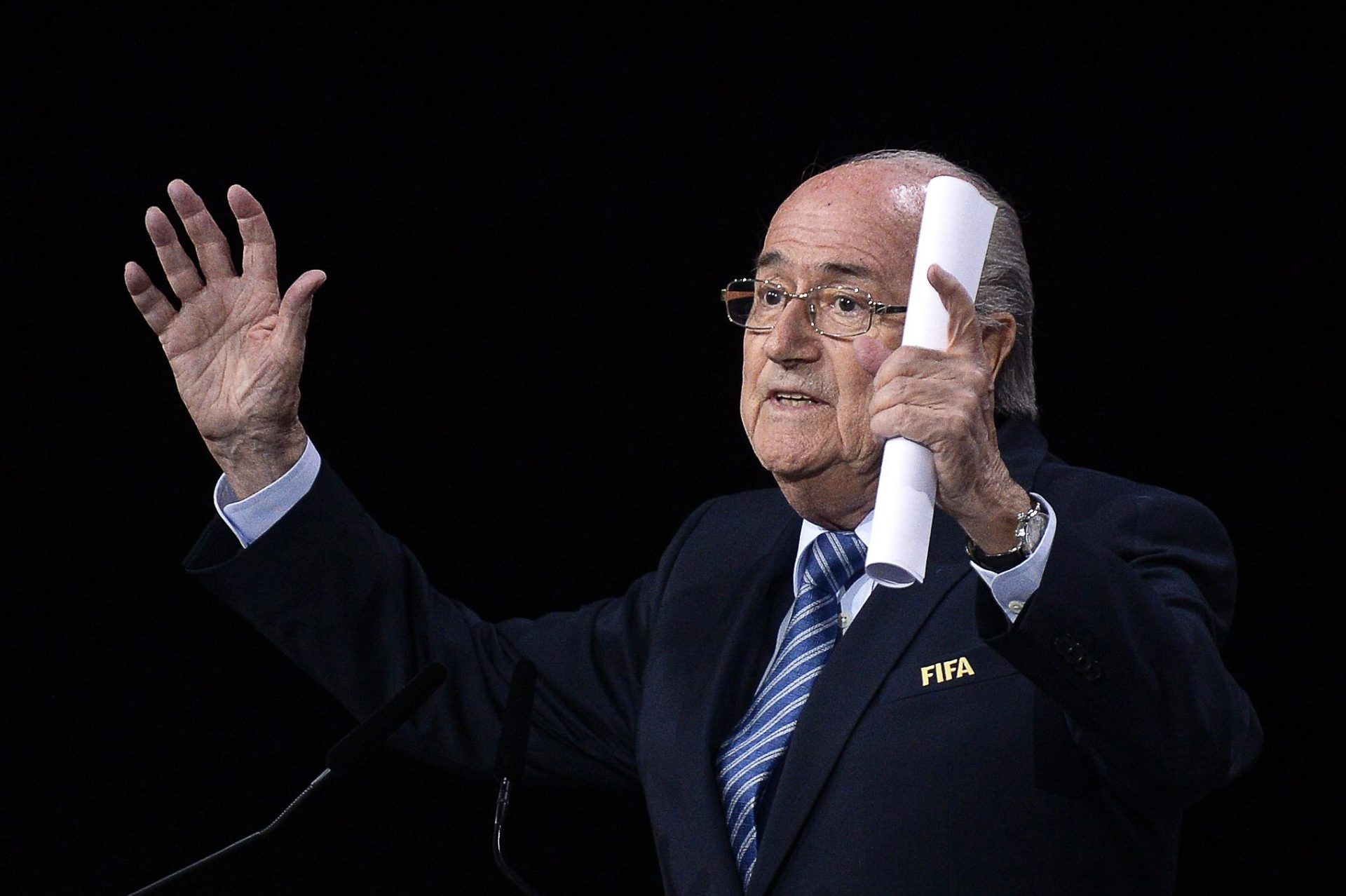Blatter foi internado