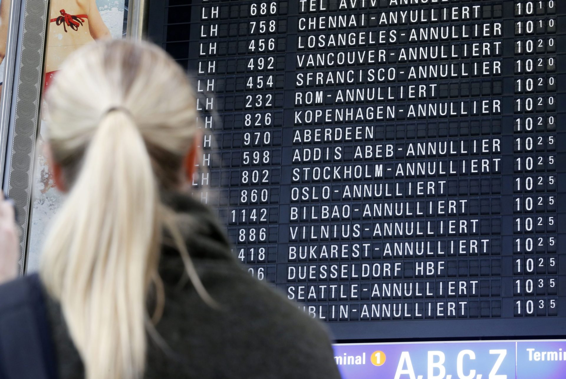 Oito voos da Lufthansa cancelados em Portugal