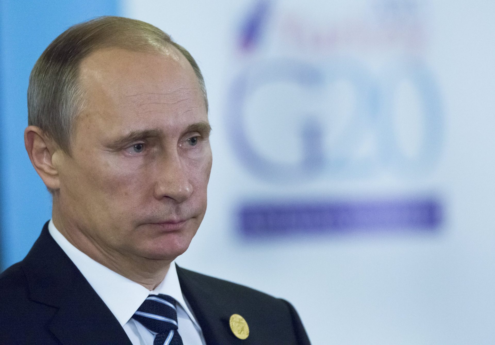 Putin defende coligação antiterrorista, Obama é contra