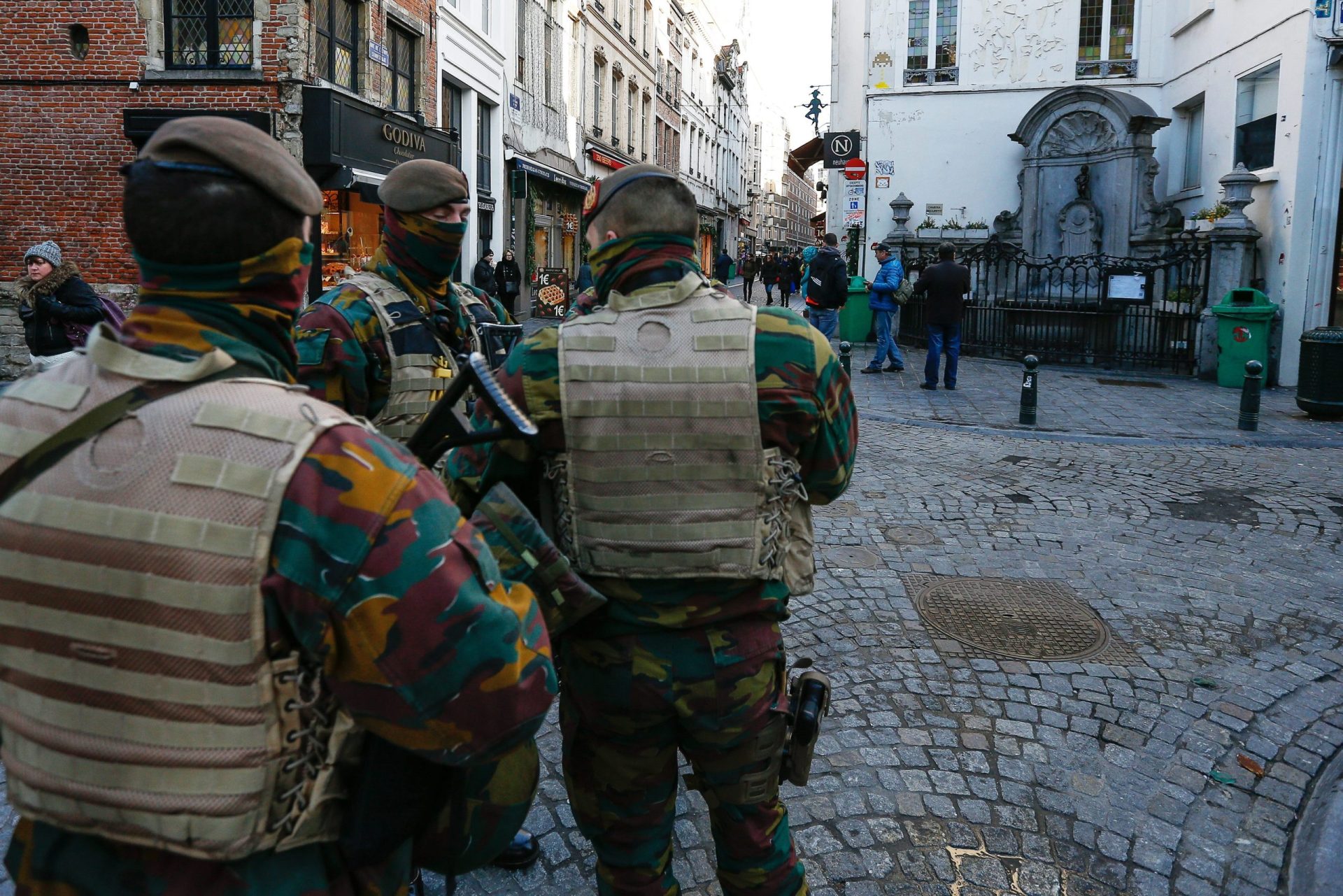 Sete novas operações na Bélgica resultam em mais cinco detenções